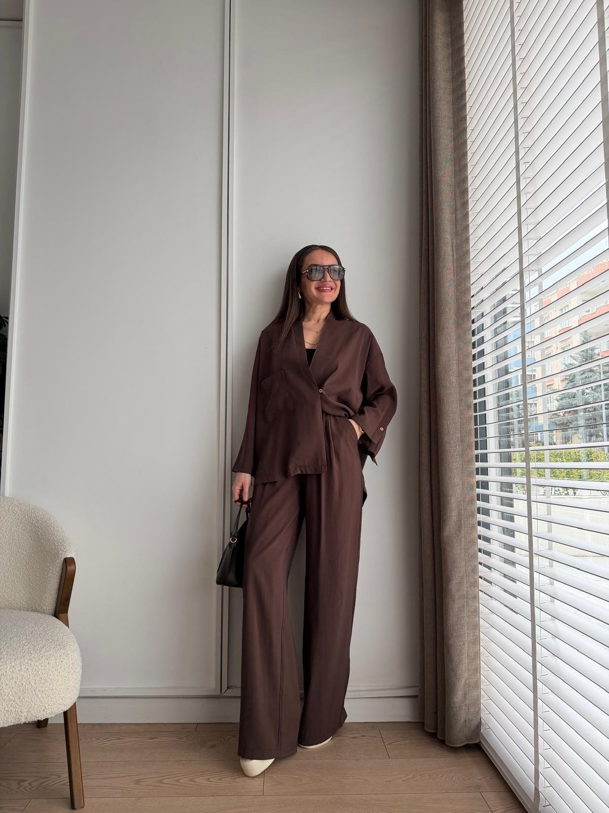 Kahve rengi Kruvaze Yaka Tek Düğmeli Tensel Takım 51260