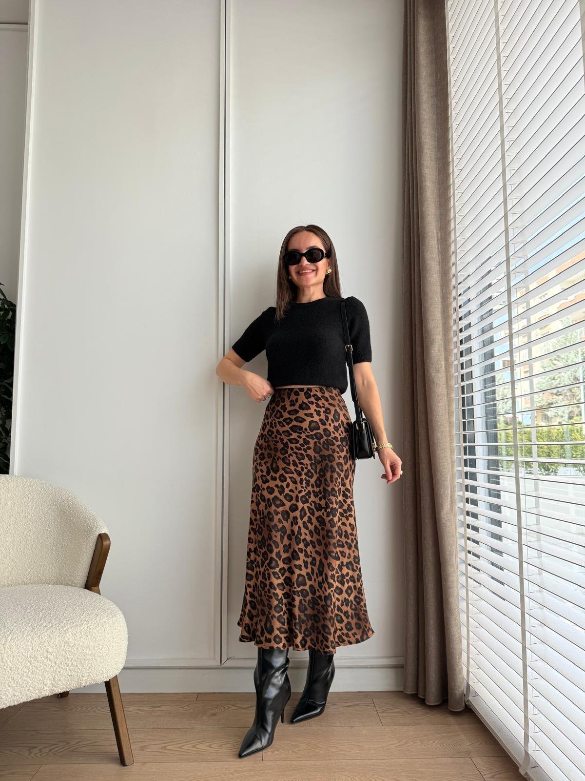 Kahve rengi Leopar Desen Saten Etek 7538
