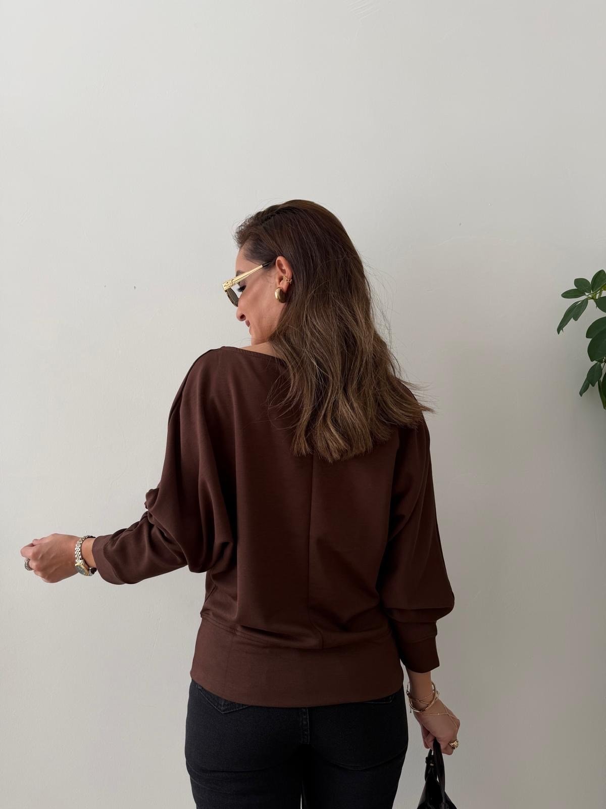 Kahve rengi Modal Kumaş Kayık Yaka Sweatshirt K142