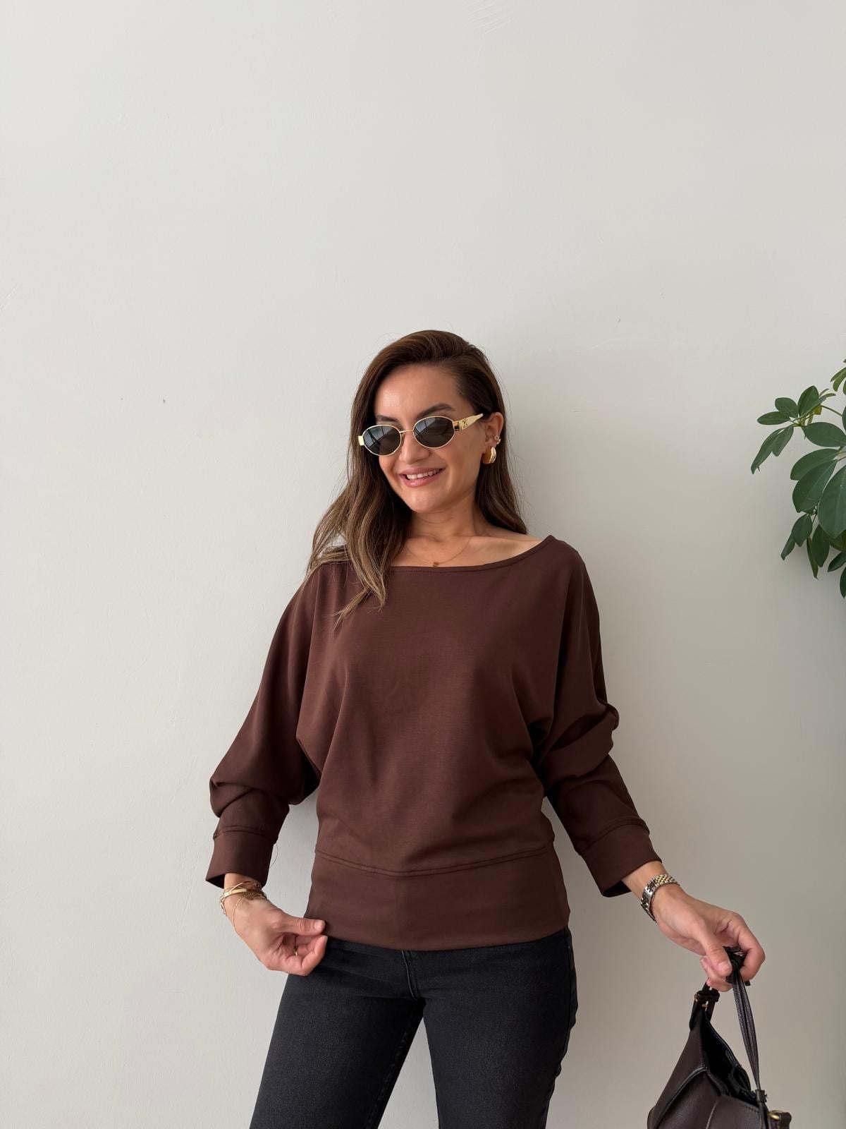 Kahve rengi Modal Kumaş Kayık Yaka Sweatshirt K142