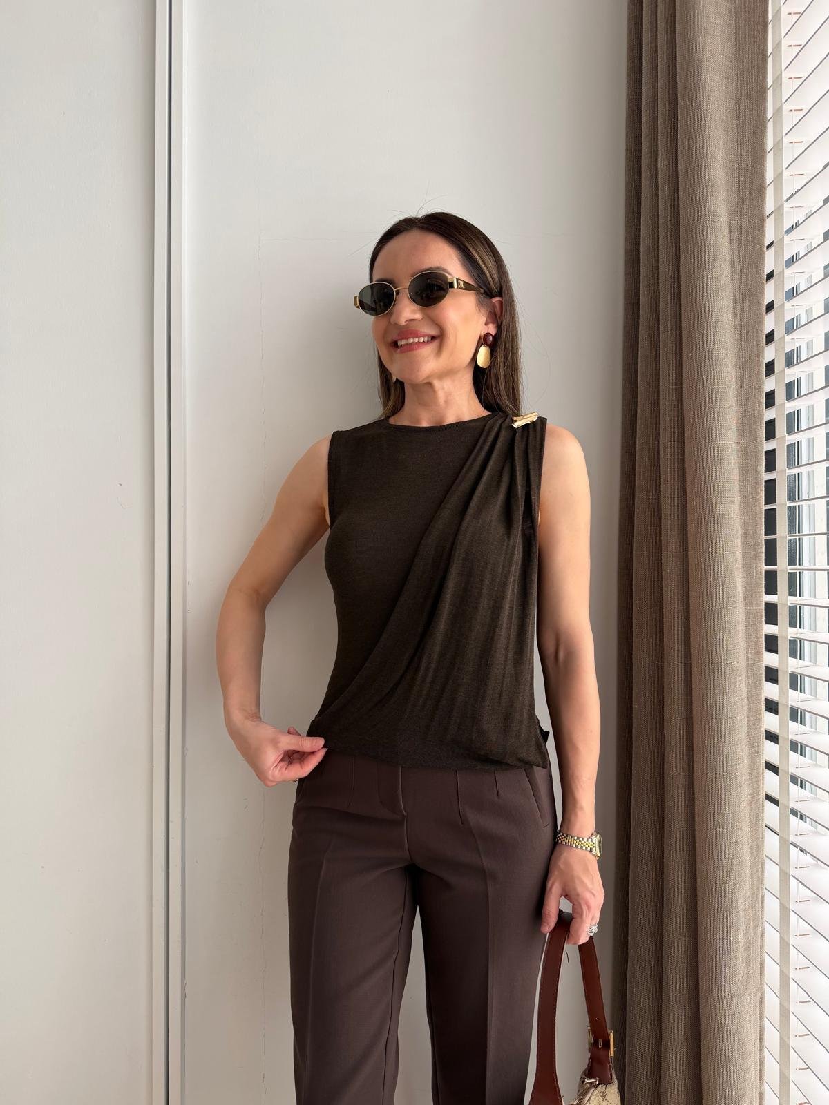 Kahve rengi Omzu Bronş Detaylı Merserize Bluz 4731