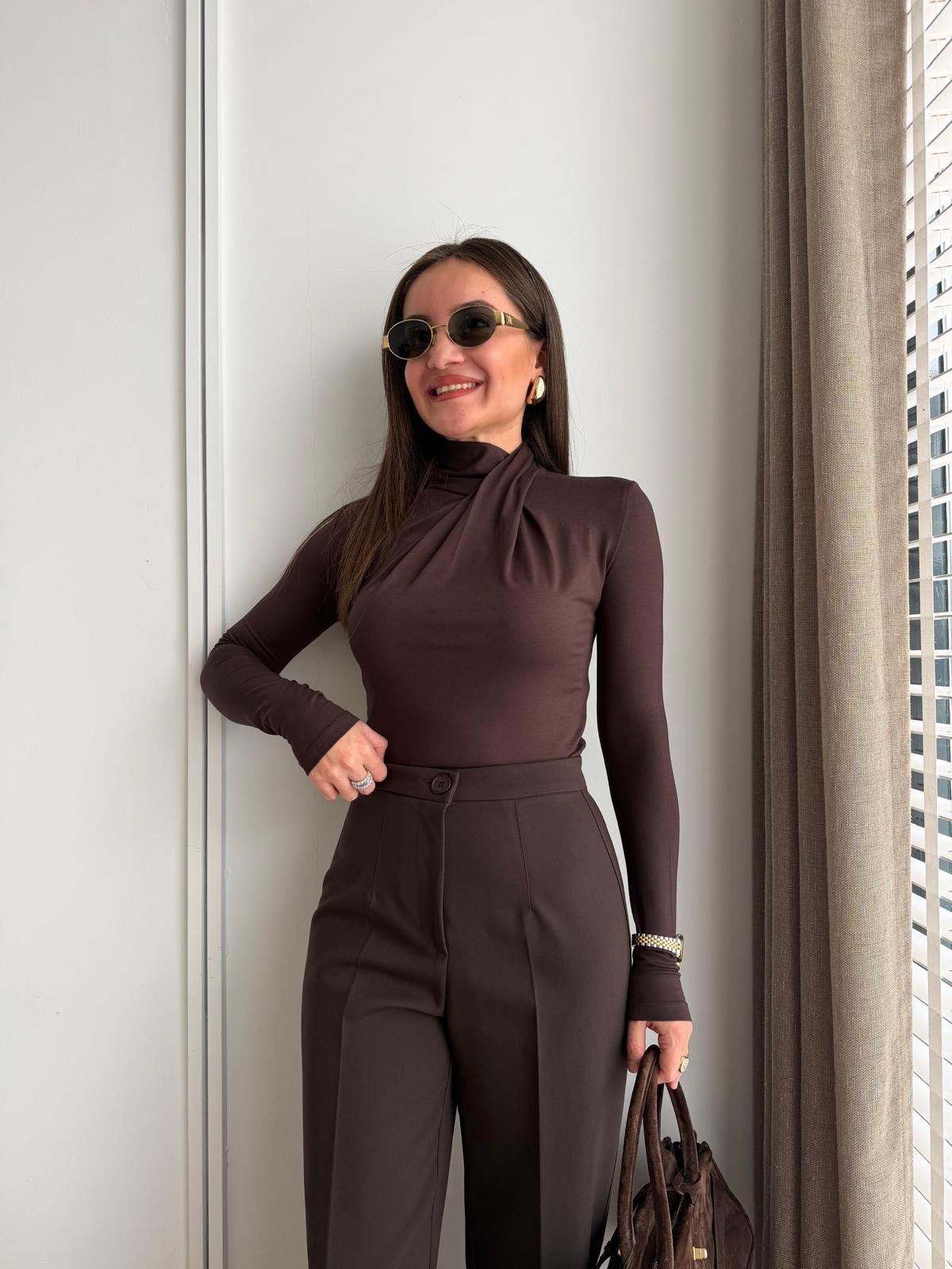 Kahve rengi Ön Detaylı Bluz 17203