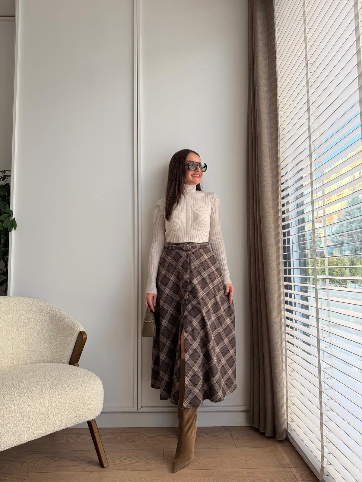 Kahve rengi Ön Düğme Detaylı Kemerli Ekose Etek 36977