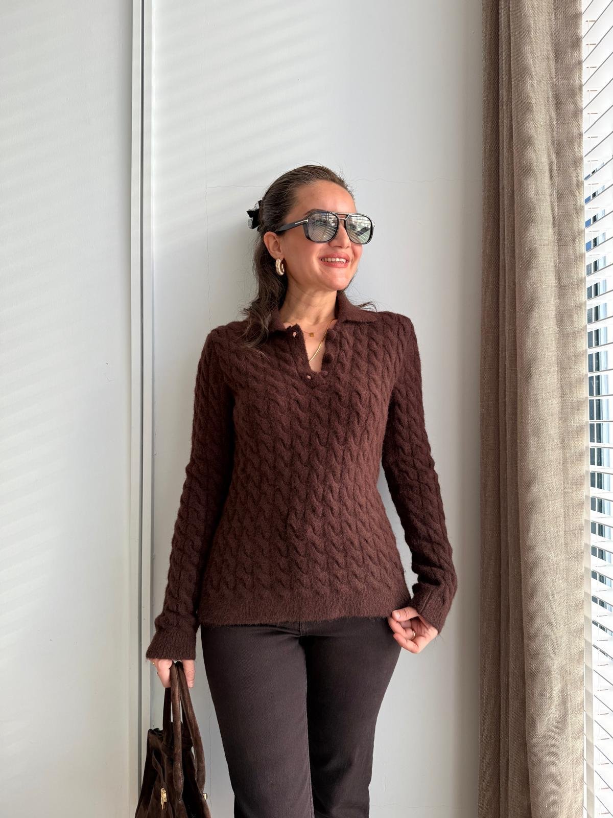 Kahve rengi Polo Yaka Saç Örgülü Triko Kazak 4984