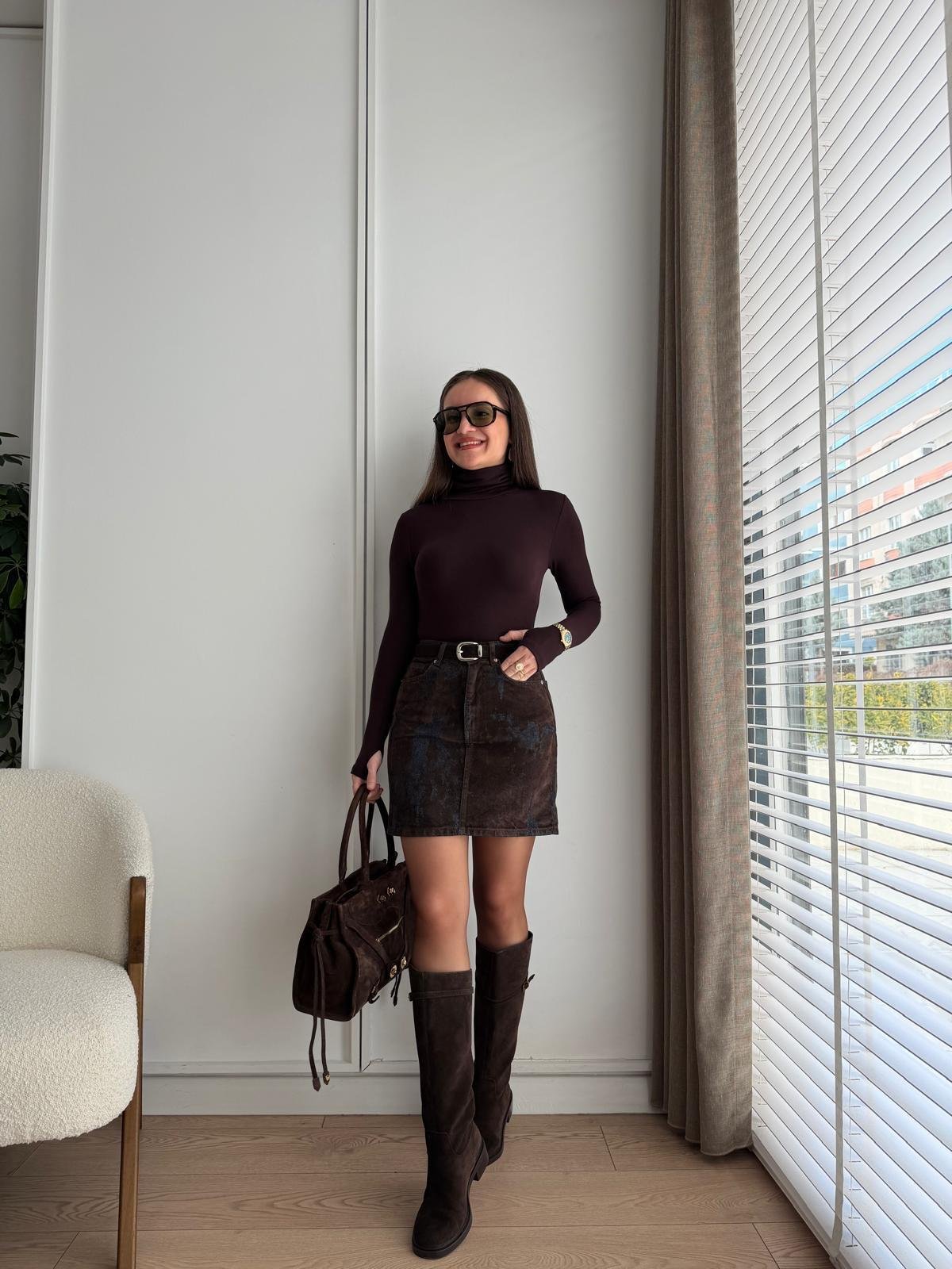 Kahve rengi Süet Dokulu Kemerli Denim Etek D927