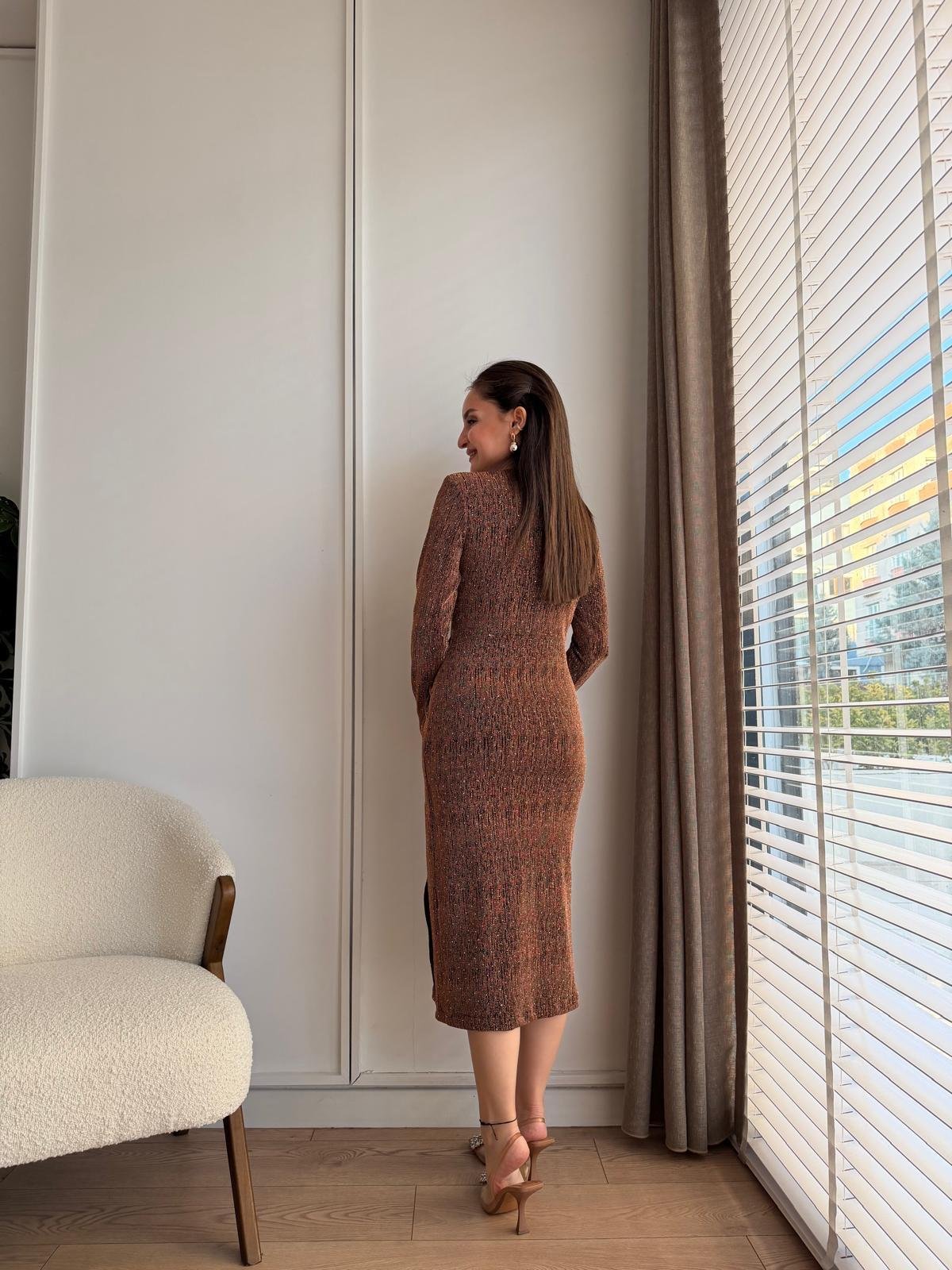 Kahve rengi Taşlı Sim Geçişli Midi Boy Elbise 2699