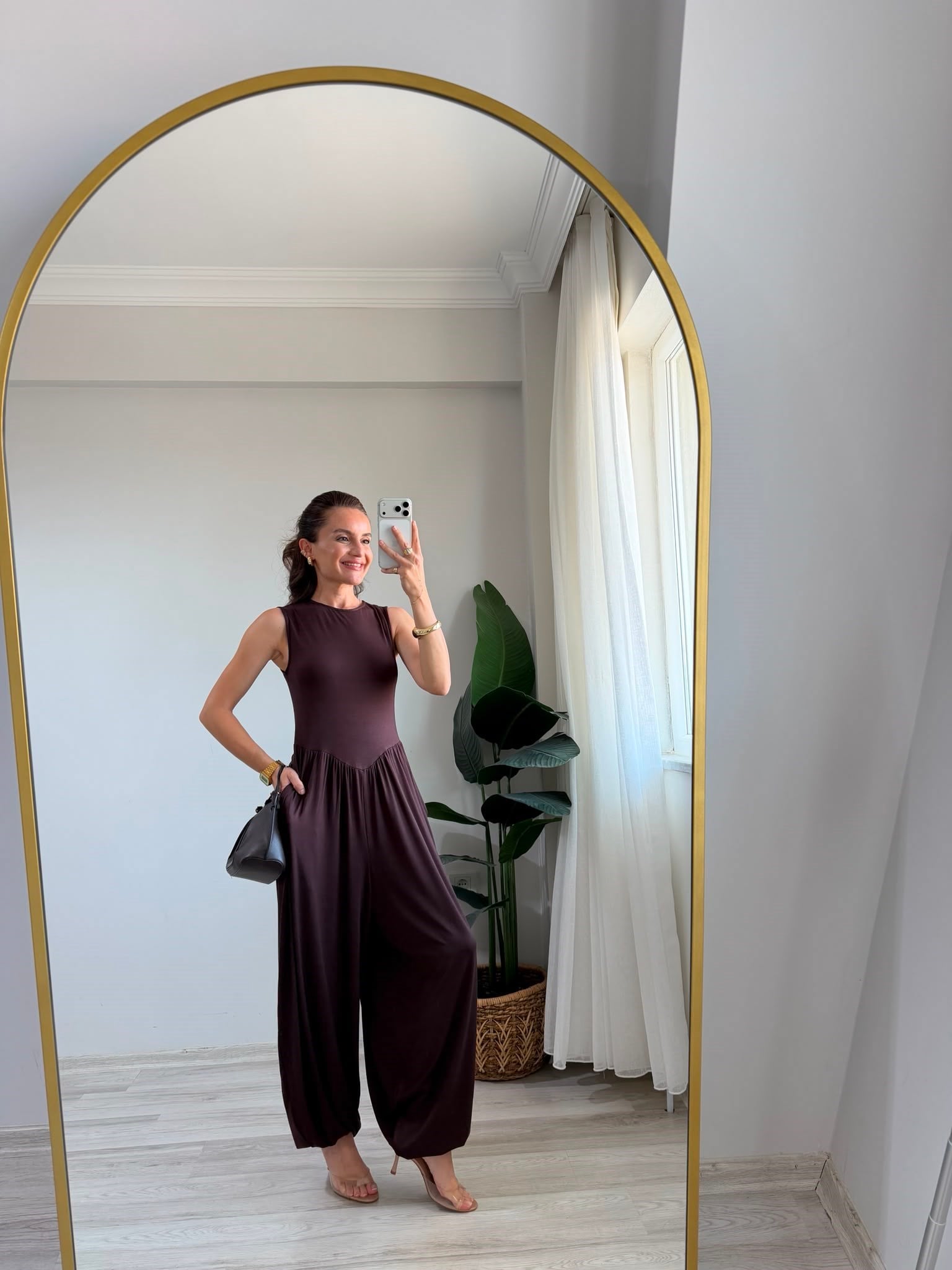 Kahve rengi V Bel Dikişli Balon Paça Tulum 4144