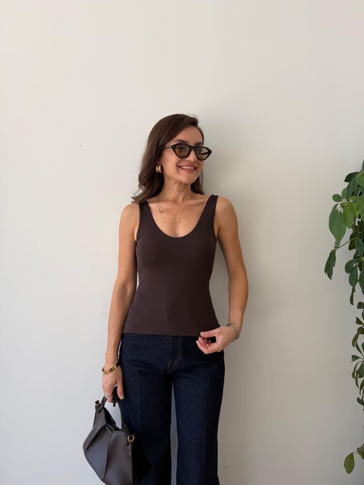 Kahve rengi V Yaka Askılı Atlet 02295