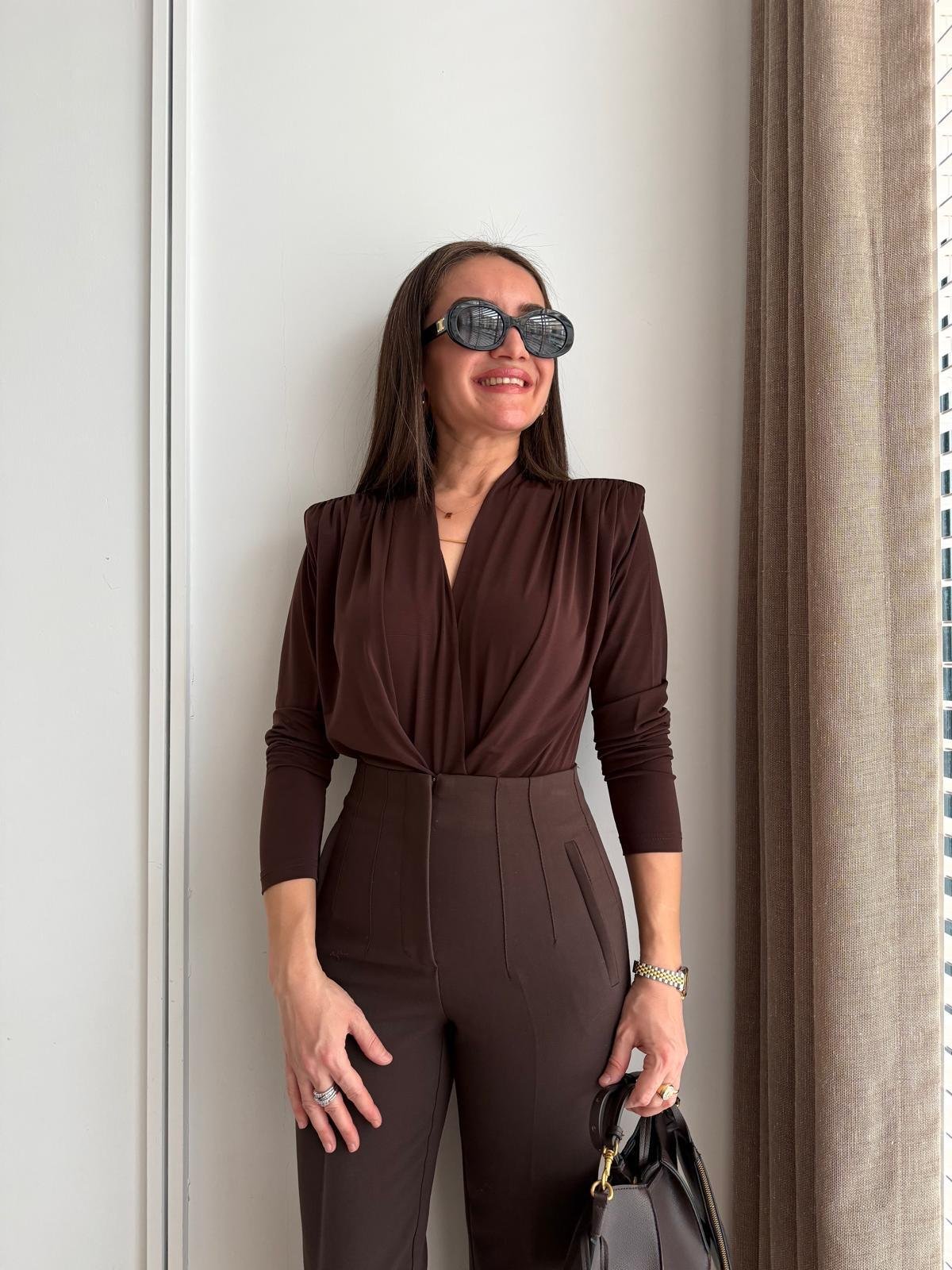 Kahve rengi Vatkalı Kruvaze Yaka Bodysuit 6001
