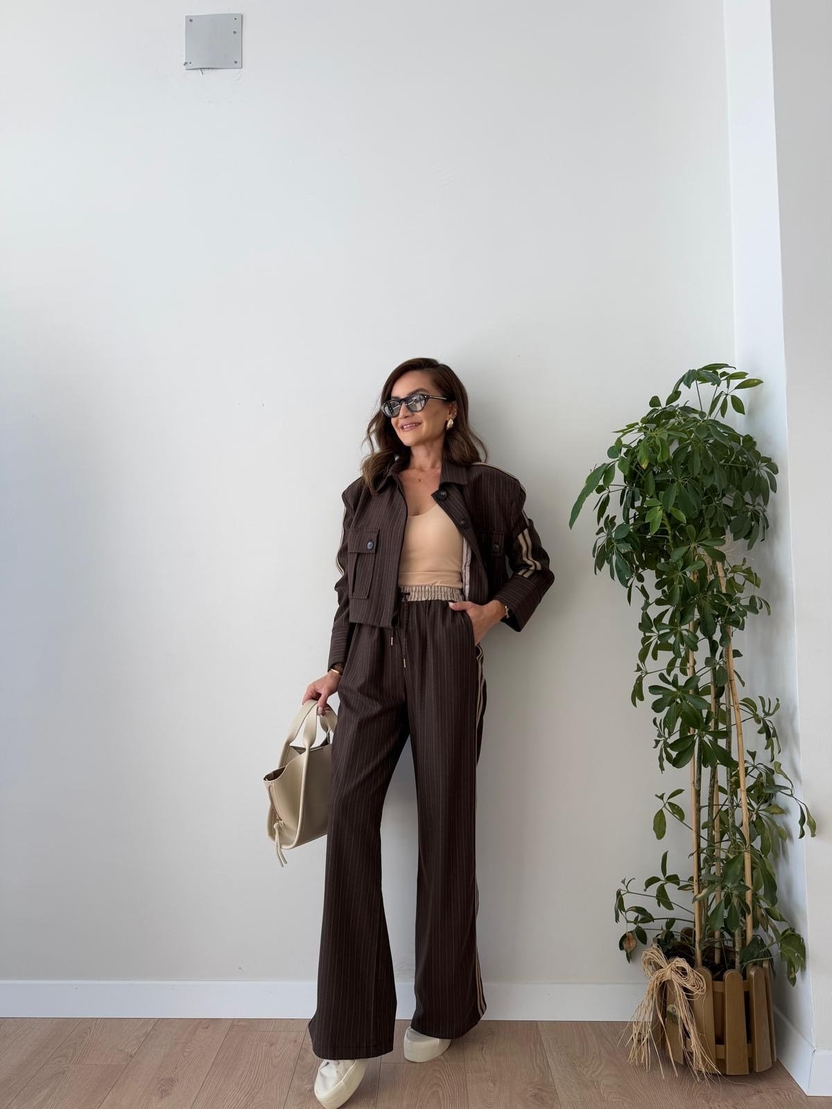Kahve rengi Yanları Şeritli Çizgili Pantolon 02643