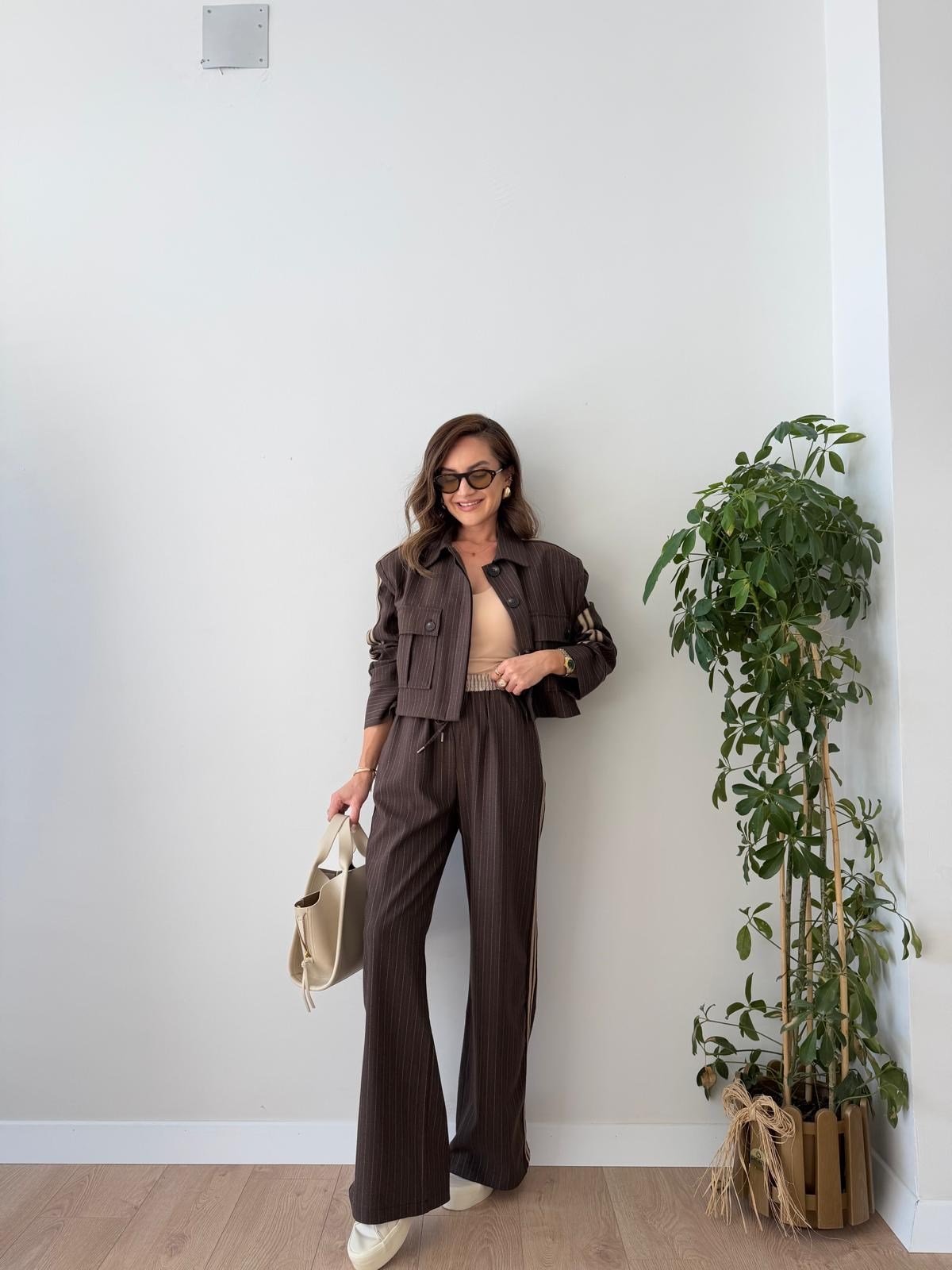 Kahve rengi Yanları Şeritli Çizgili Pantolon 02643