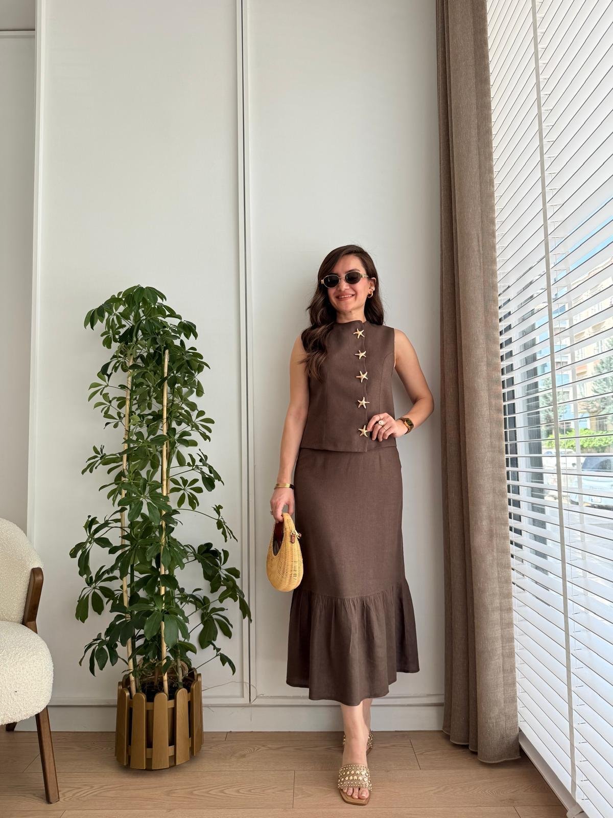 Kahve rengi Yıldız Düğmeli Yelek Etek Takım 8706