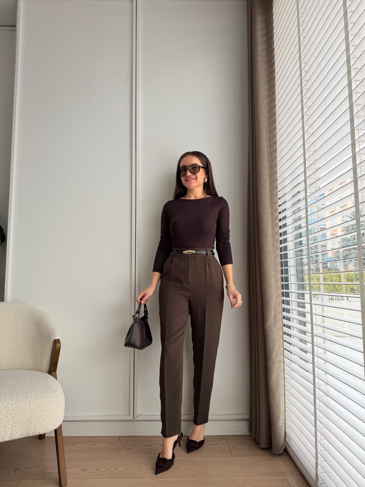 Kahve rengi Yüksek Bel Kemerli Kumaş Pantolon 3854