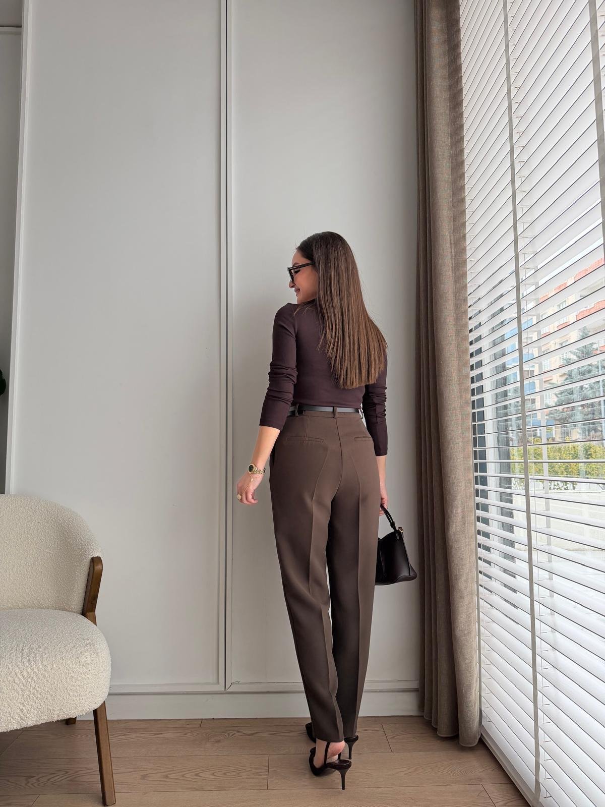 Kahve rengi Yüksek Bel Kemerli Kumaş Pantolon 3854
