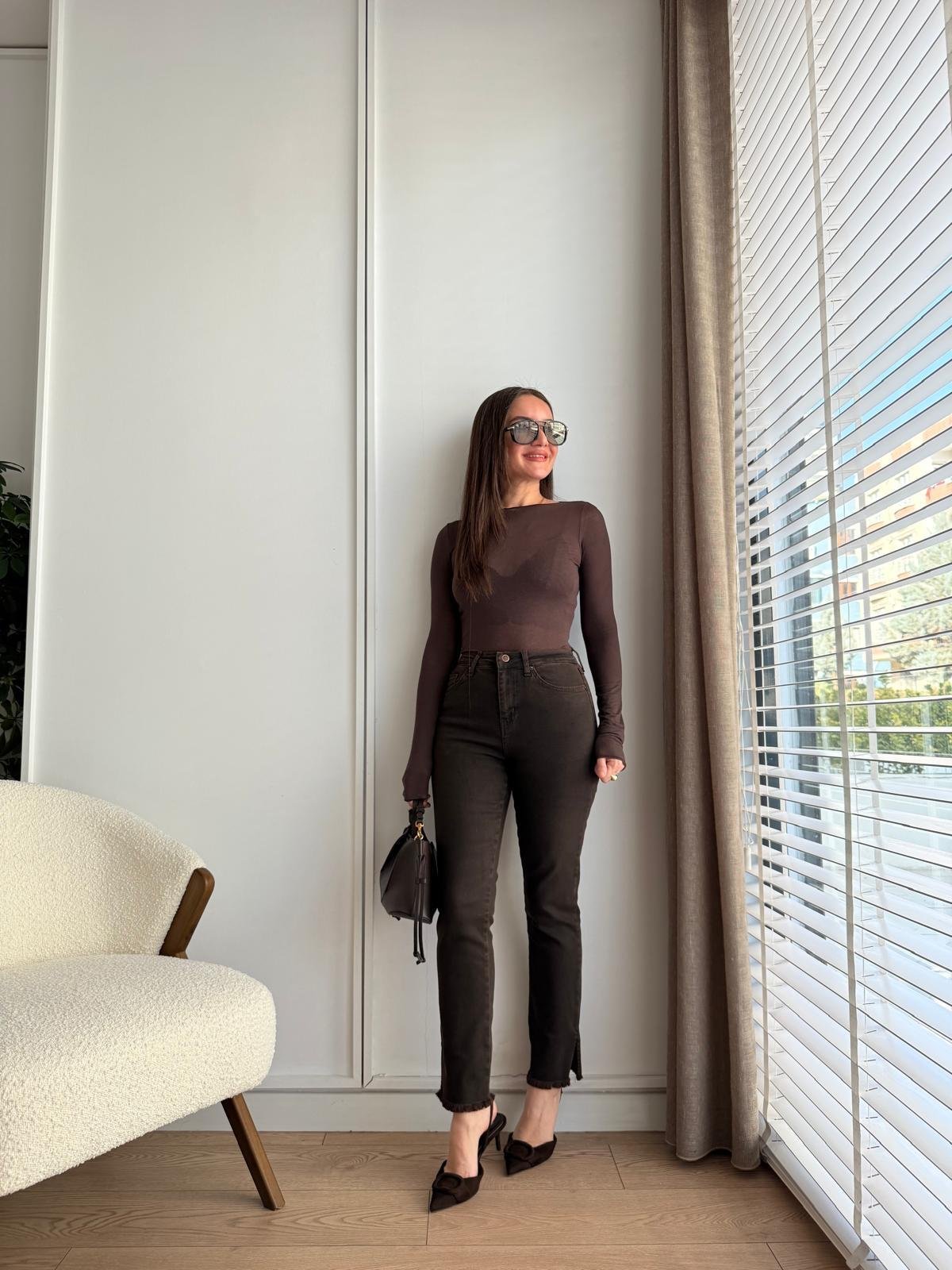 Kahve rengi Yüksek Bel Paça Detaylı Jean 7130