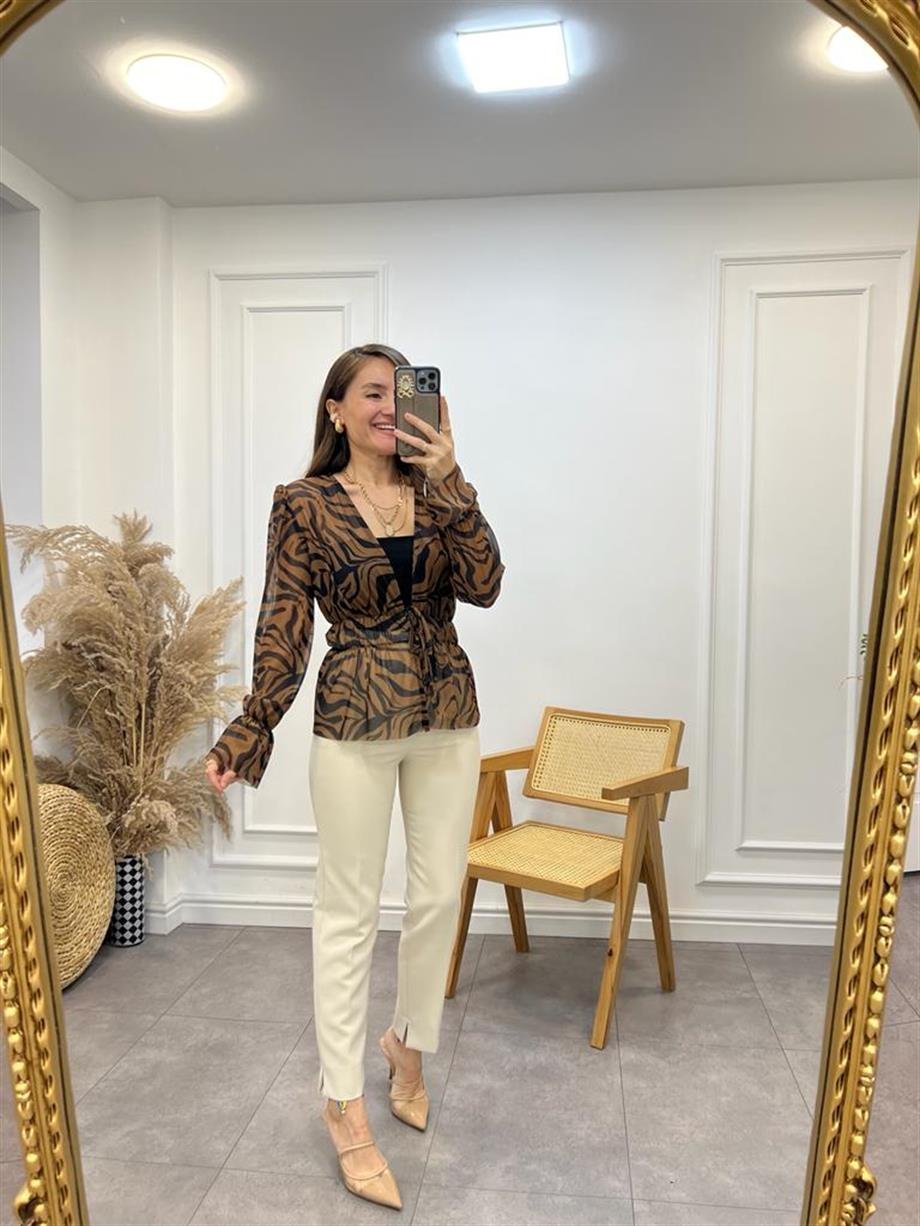 Kahve Siyah Zebra Desenli Önden Bağlamalı Bluz 28112