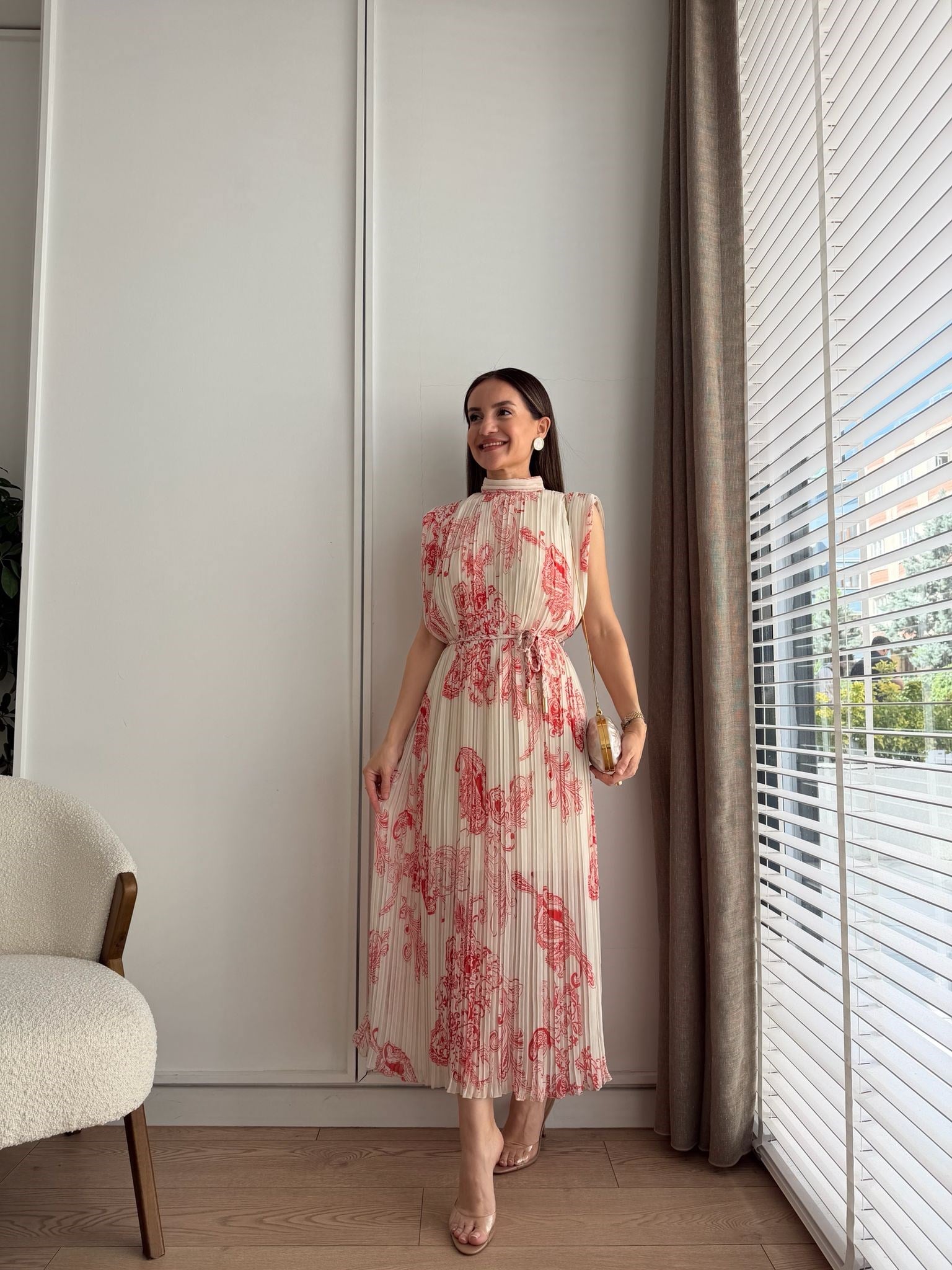Kırmızı Desenli Piliseli Örgü Kemerli Şifon Elbise 6124