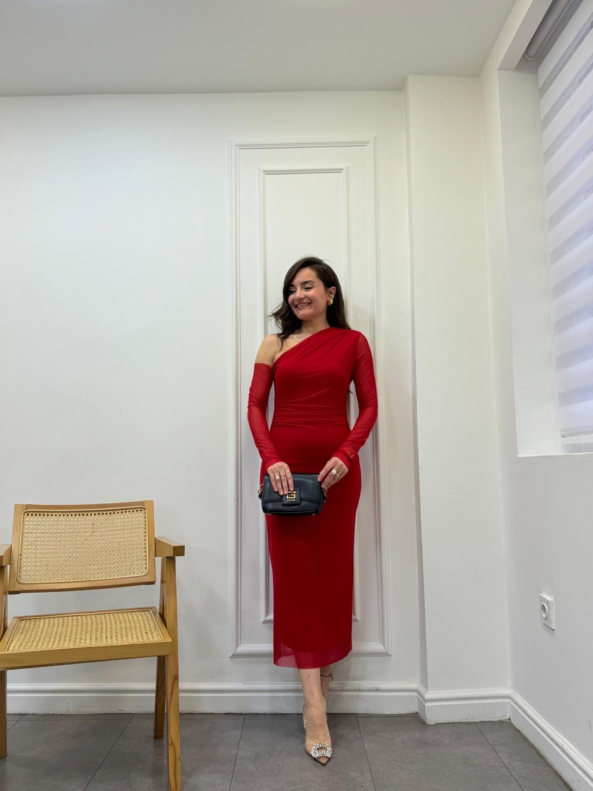 Kırmızı Kol Detaylı Drapeli Elbise 31942