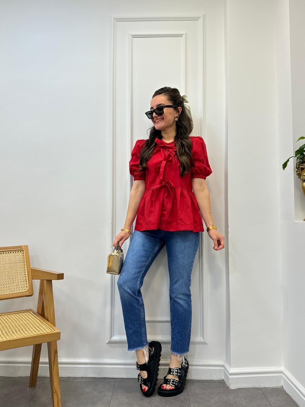 Kırmızı Kurdele Bağlamalı Tasarım Bluz 34639