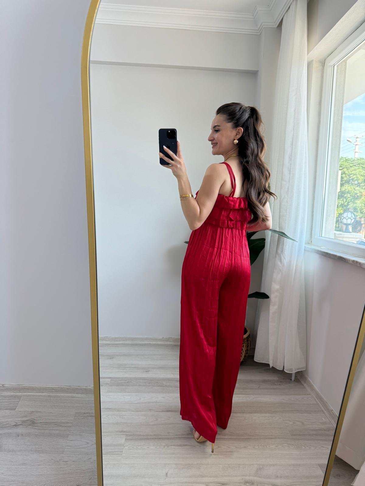 Kırmızı Önü Fırfır Detaylı Saten Tulum 6426