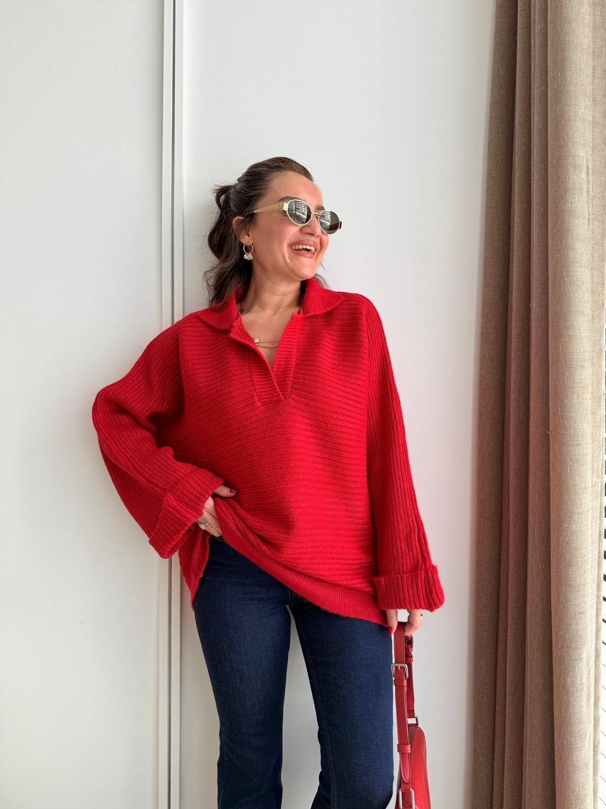 Kırmızı Polo Yaka Kol Detaylı Triko Kazak 231153