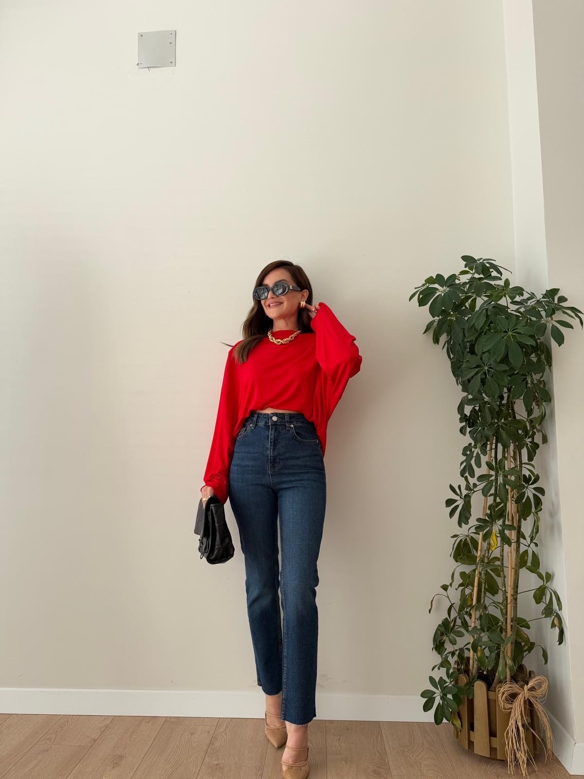 Koyu mavi Yüksek Bel Paçası Kesik Mom Jean 0520