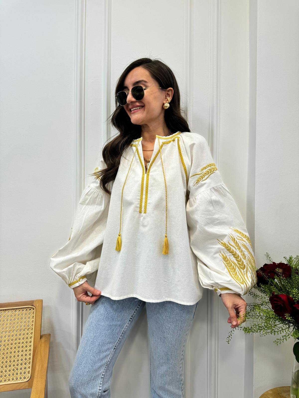 Krem Gold Nakış İşlemeli Bluz 4354