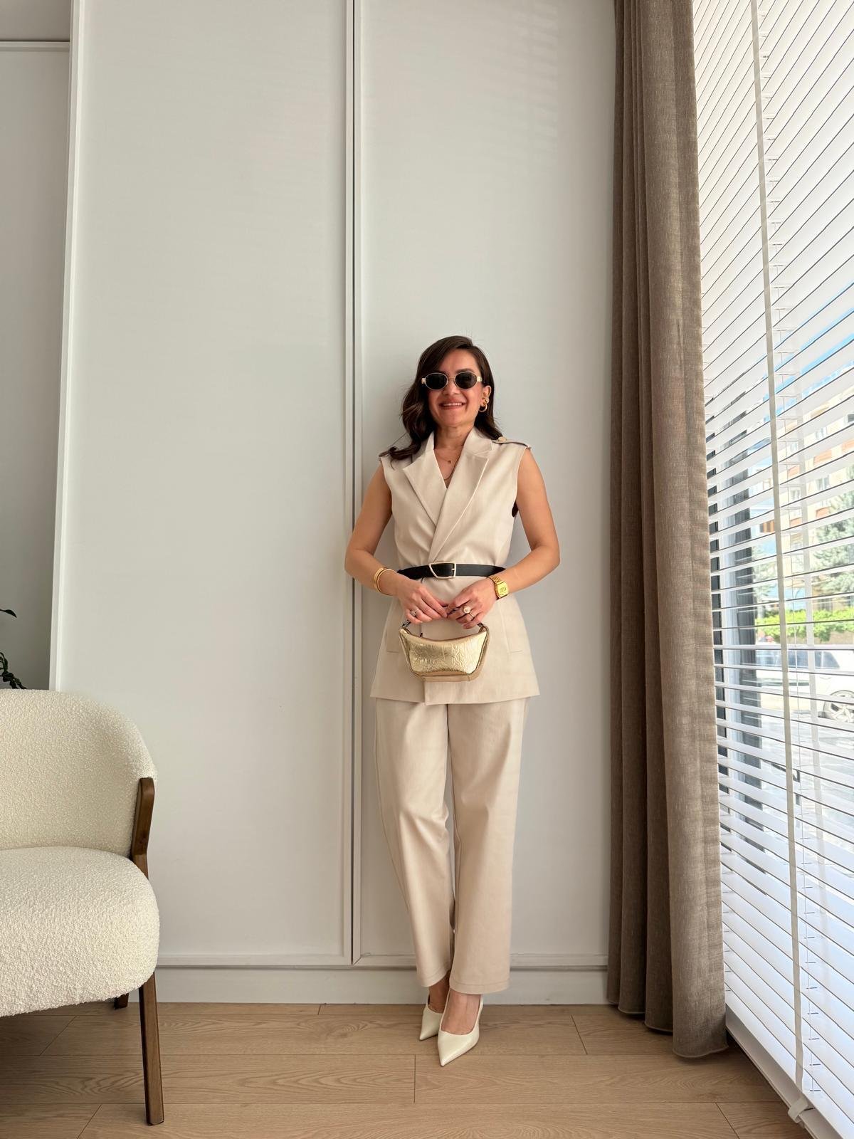 Krem Lüx Kalite Kemerli Yelek Pantolon Takım 9204