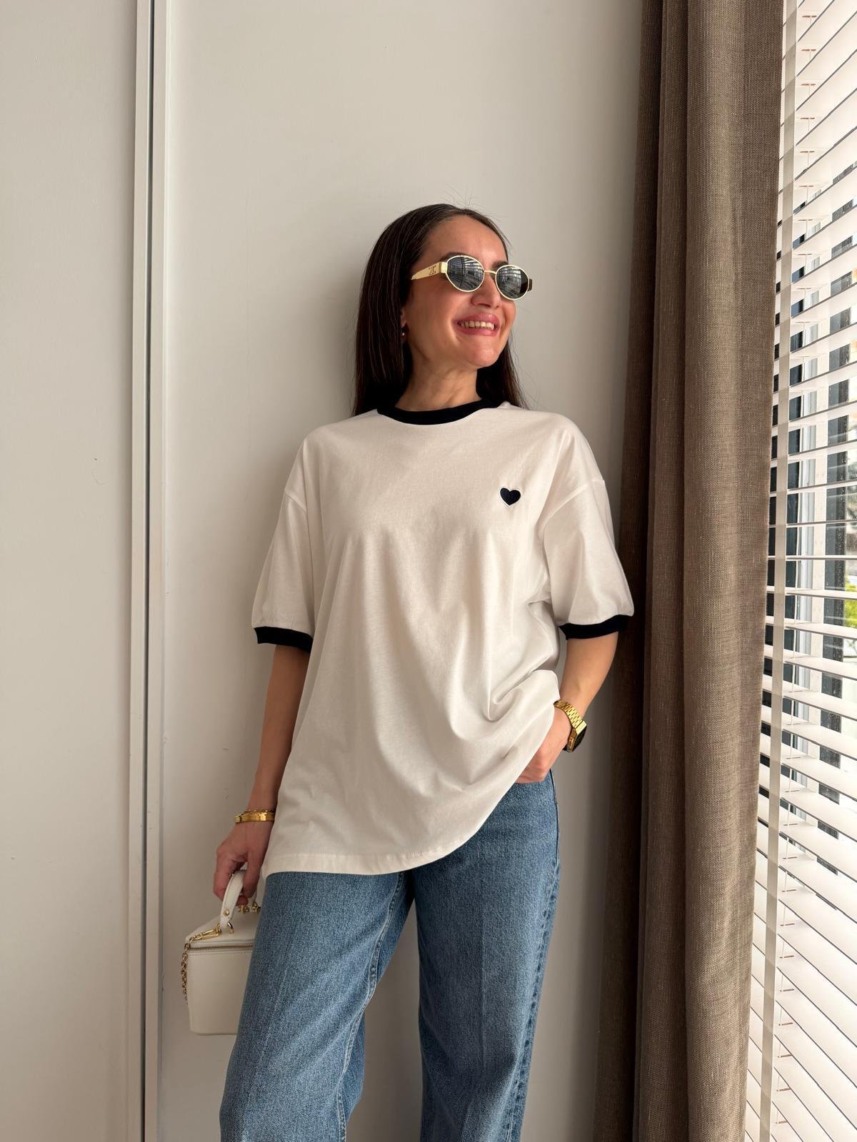 Lacivert Bisiklet Yaka Kalp Nakışlı Tshirt 22963