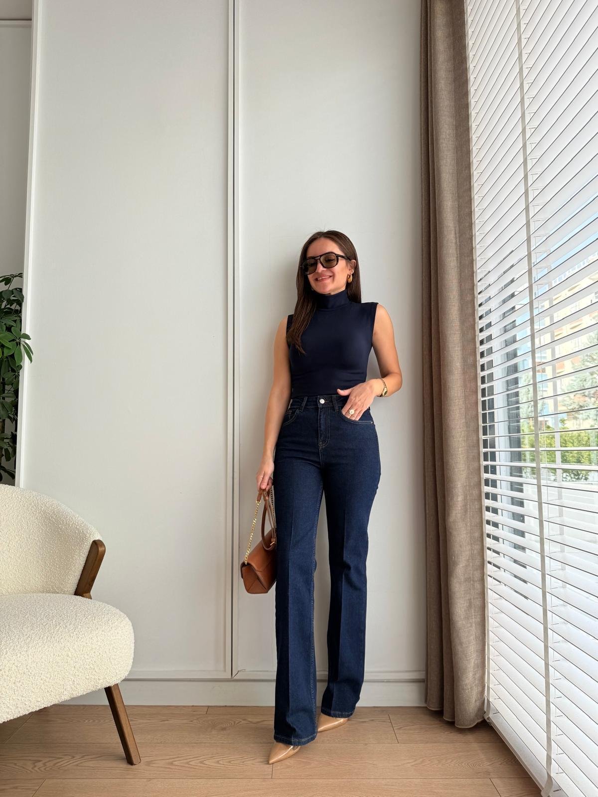 Lacivert Boru Paça Ütü İzli Jean 25597