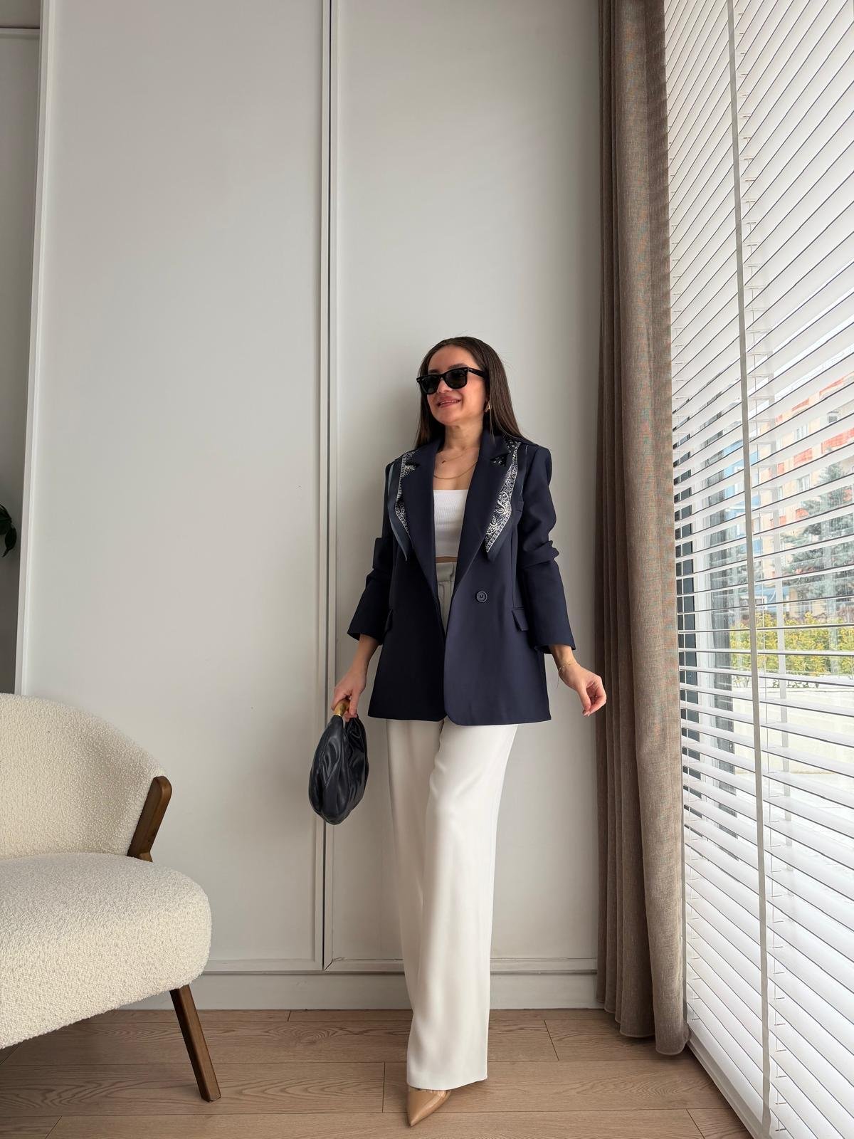 Lacivert Fular Detaylı Vatkalı Blazer Ceket 7665