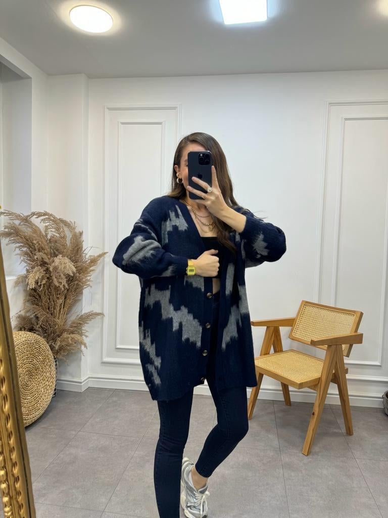 Lacivert Gri Desenli Önü Düğmeli Yumoş Hırka 231049