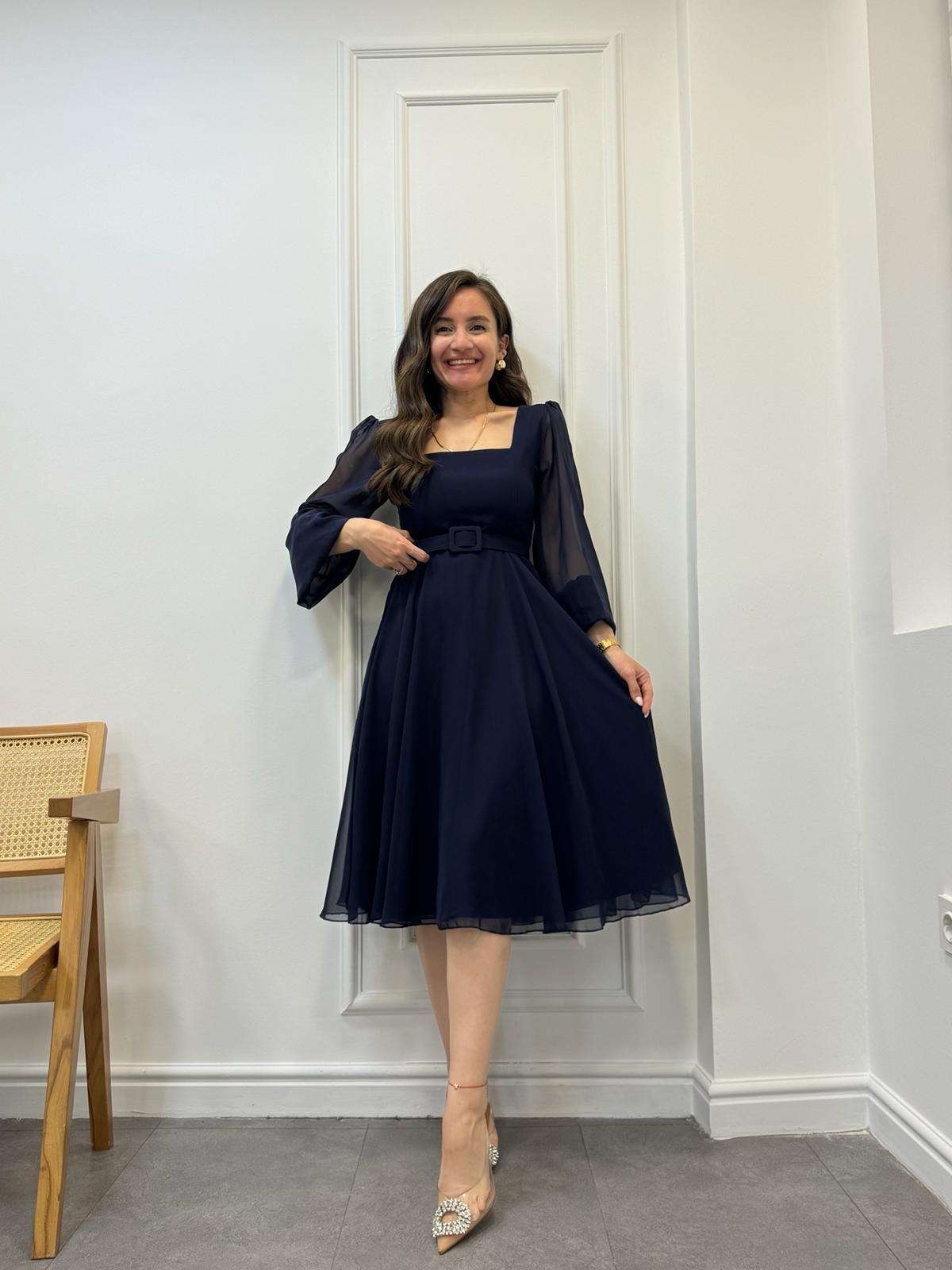 Lacivert Kare Yaka Kolları Tül Kemerli Elbise 3082 - Şenay'ın Butiği