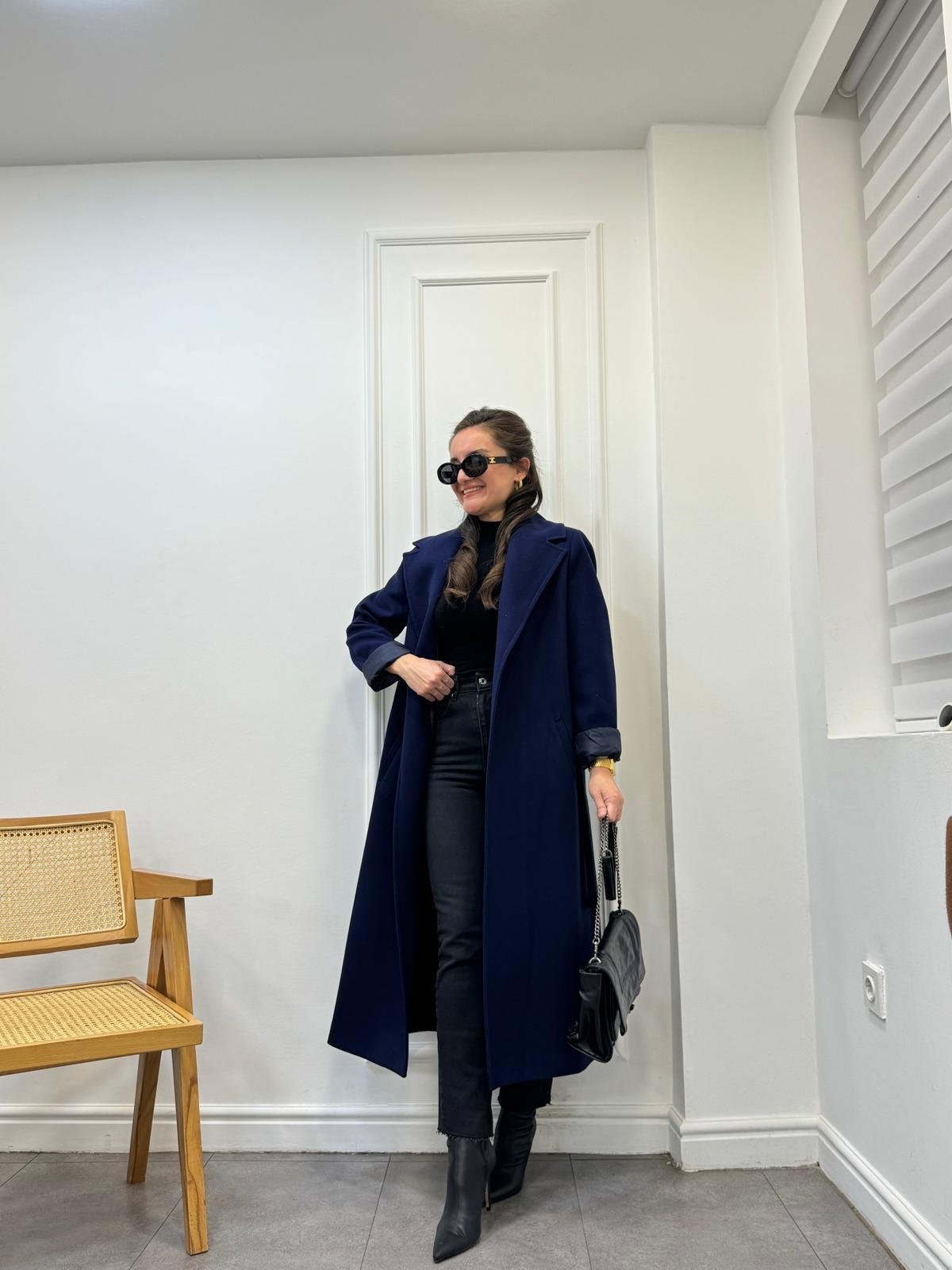 Lacivert Kuşaklı Astarlı Kaban 9350