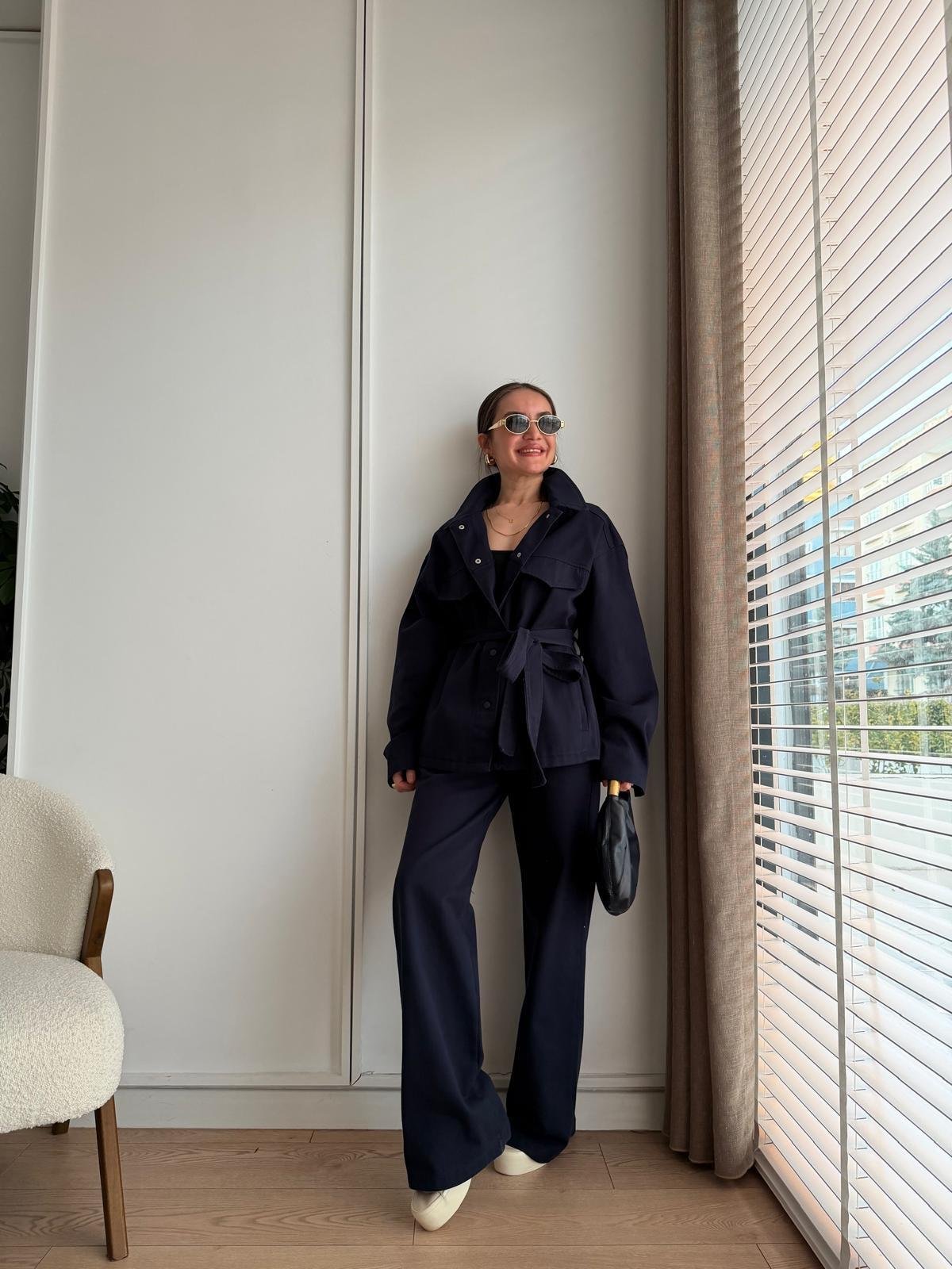 Lacivert Kuşaklı Çıtçıt Düğmeli Gabardin Takım 8897