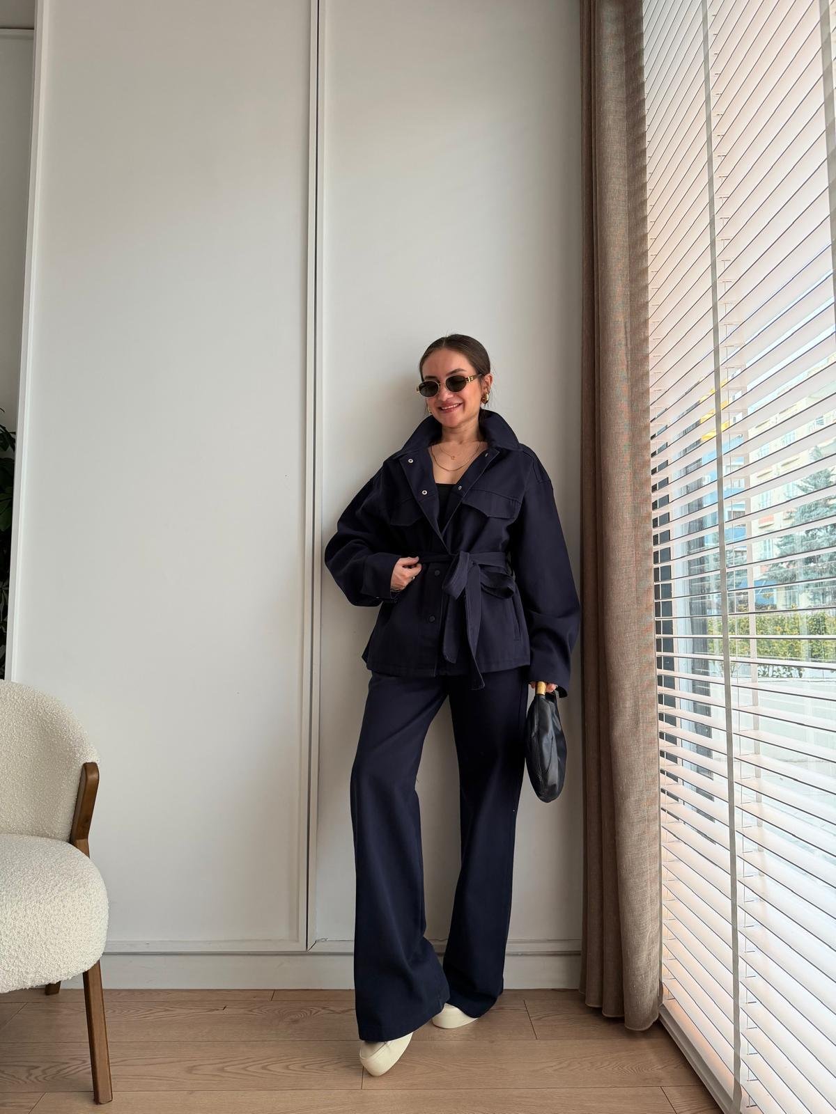 Lacivert Kuşaklı Çıtçıt Düğmeli Gabardin Takım 8897