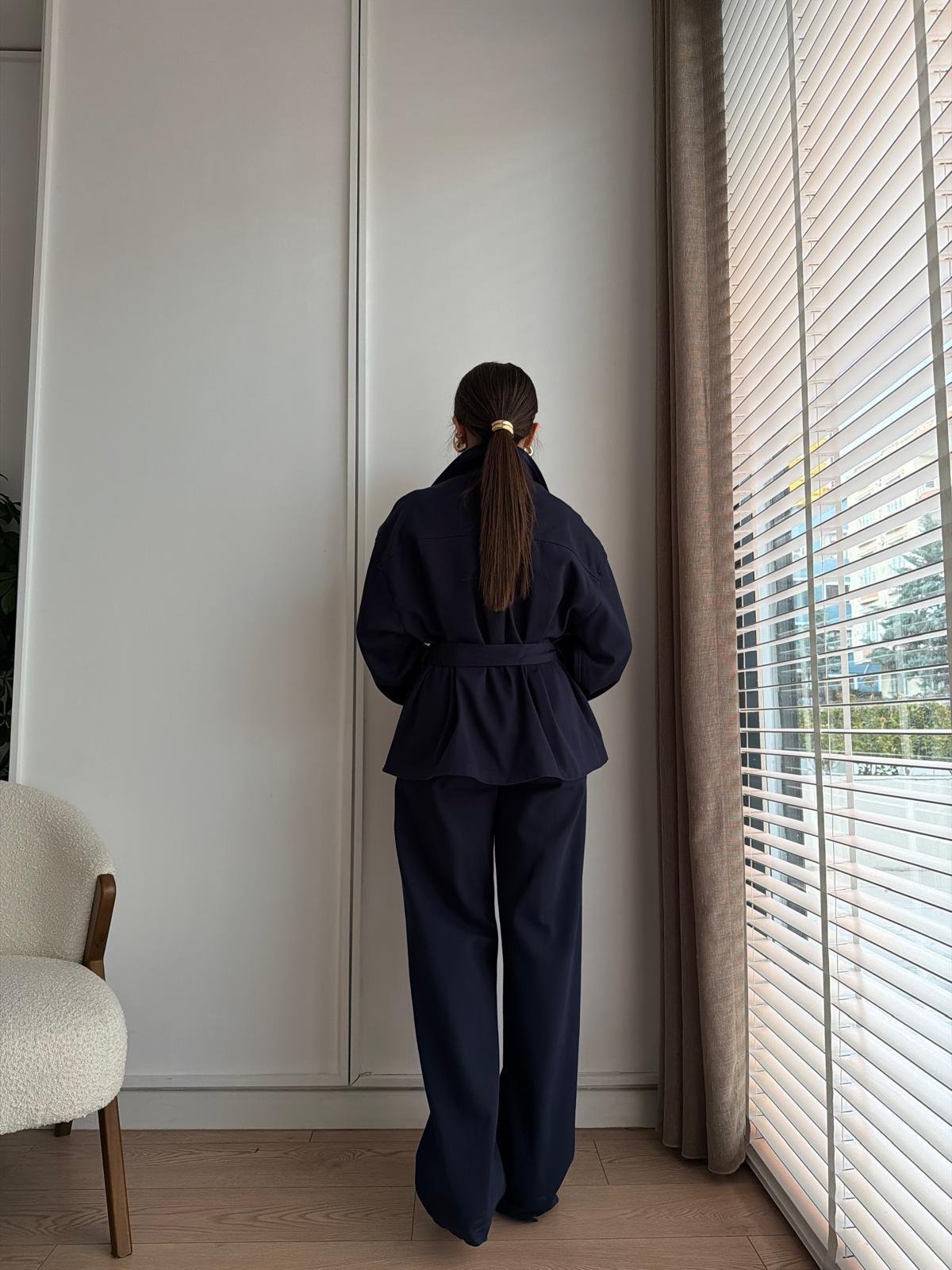 Lacivert Kuşaklı Çıtçıt Düğmeli Gabardin Takım 8897