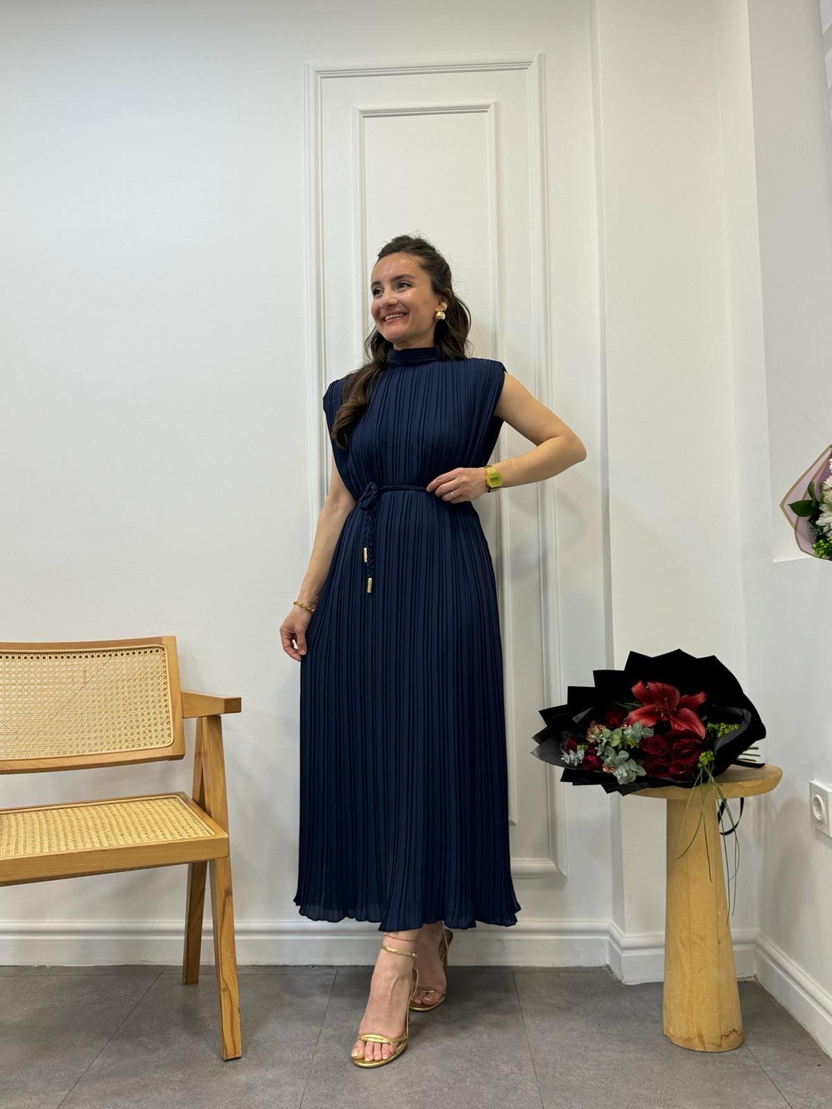 Lacivert Piliseli Örgü Kemerli Şifon Elbise 6146