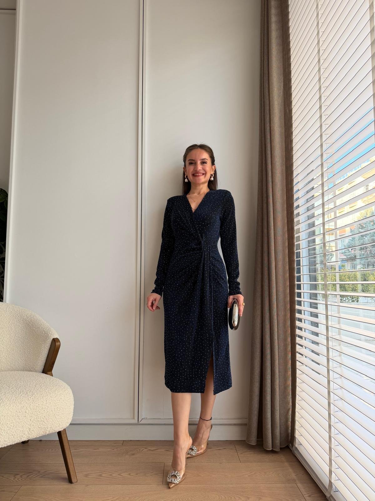 Lacivert Taşlı Sim Geçişli Midi Boy Elbise 2699