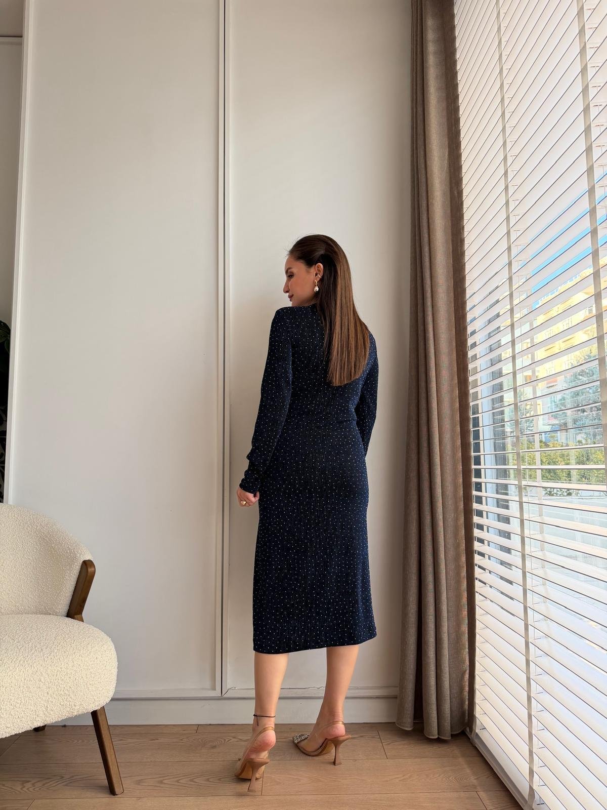 Lacivert Taşlı Sim Geçişli Midi Boy Elbise 2699