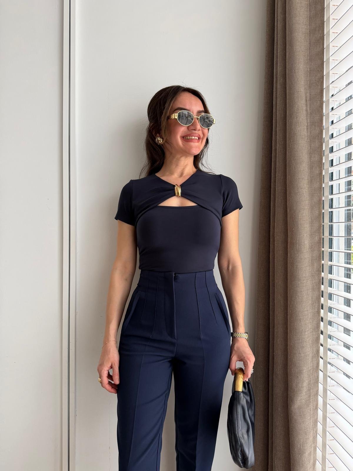 Lacivert Yaka Gold Tokalı Tshirt 11050