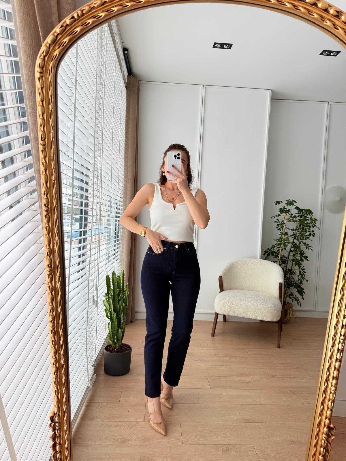 Lacivert Yüksek Bel Full Likralı Paçası Kesik Mom Jean 0764