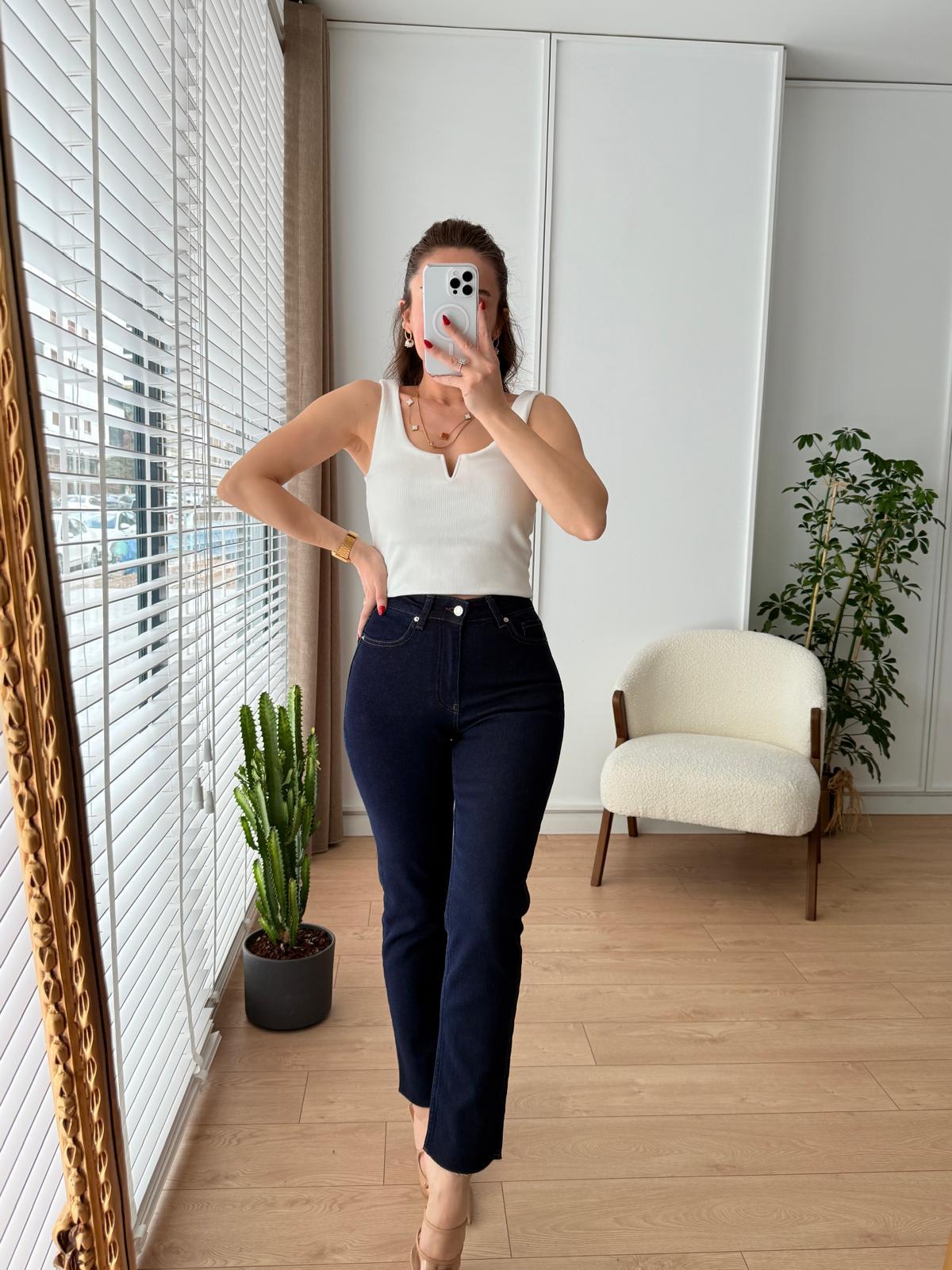 Lacivert Yüksek Bel Full Likralı Paçası Kesik Mom Jean 0764