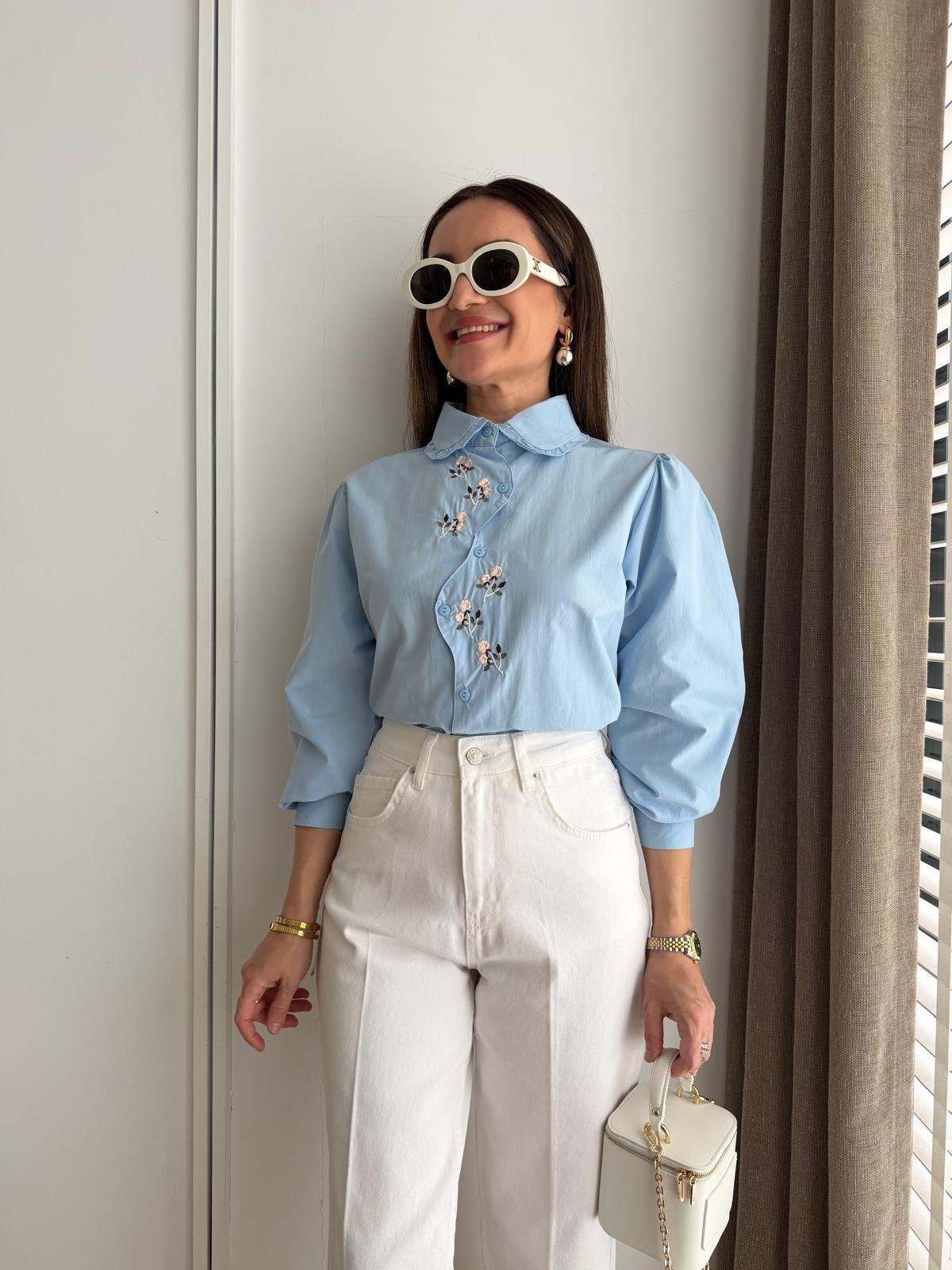 Mavi Çiçek İşlemeli Poplin Gömlek 265118