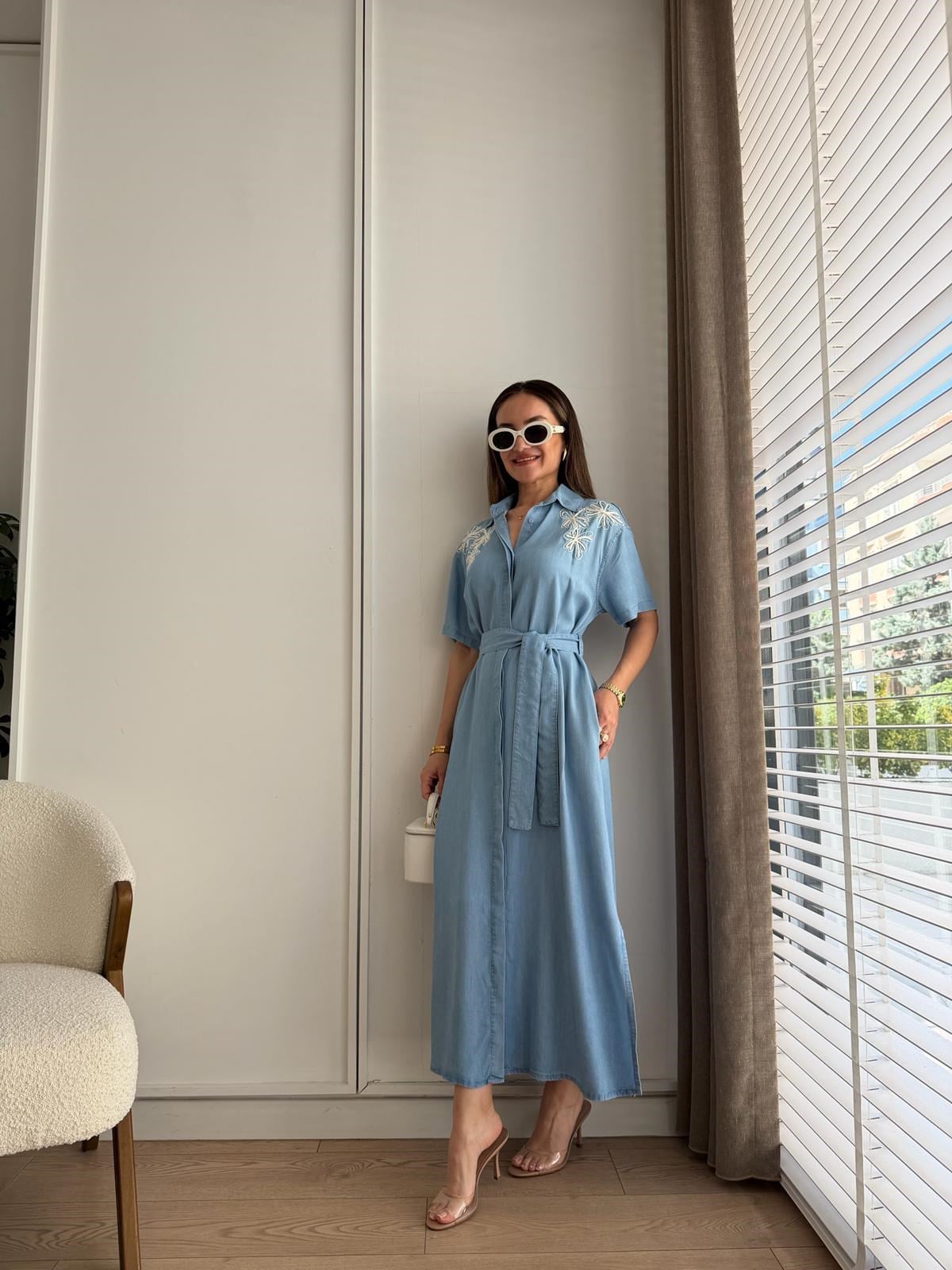 Mavi Nakış Detaylı Kuşaklı Gömlek Elbise 4399