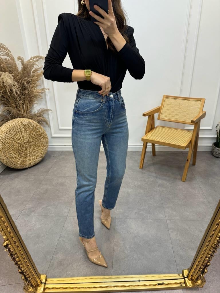 Mavi Taşlama Premium Yüksek Bel Mom Jean 483