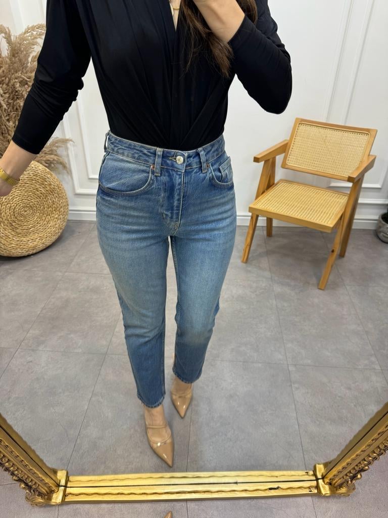 Mavi Taşlama Premium Yüksek Bel Mom Jean 483