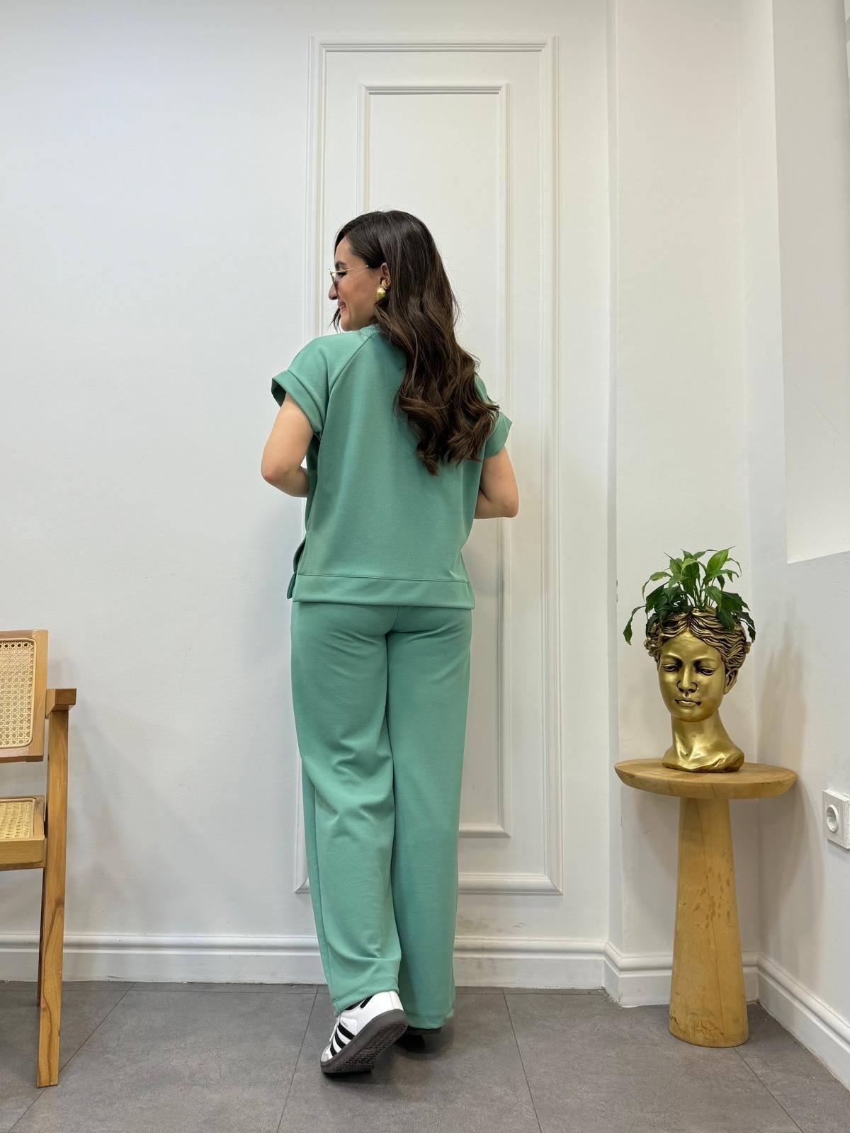 Mint yeşili Likralı Özel Dokulu Bluz Bol Paça Pantolon Takım 1011