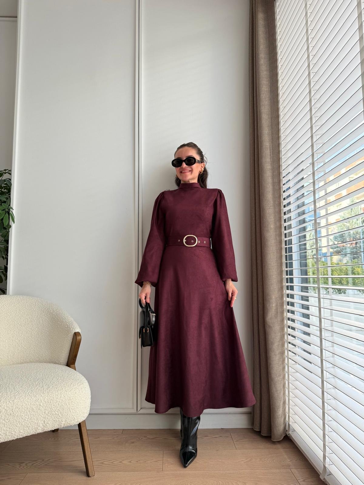 Mürdüm Kemerli Vatkalı Süet Elbise 9350