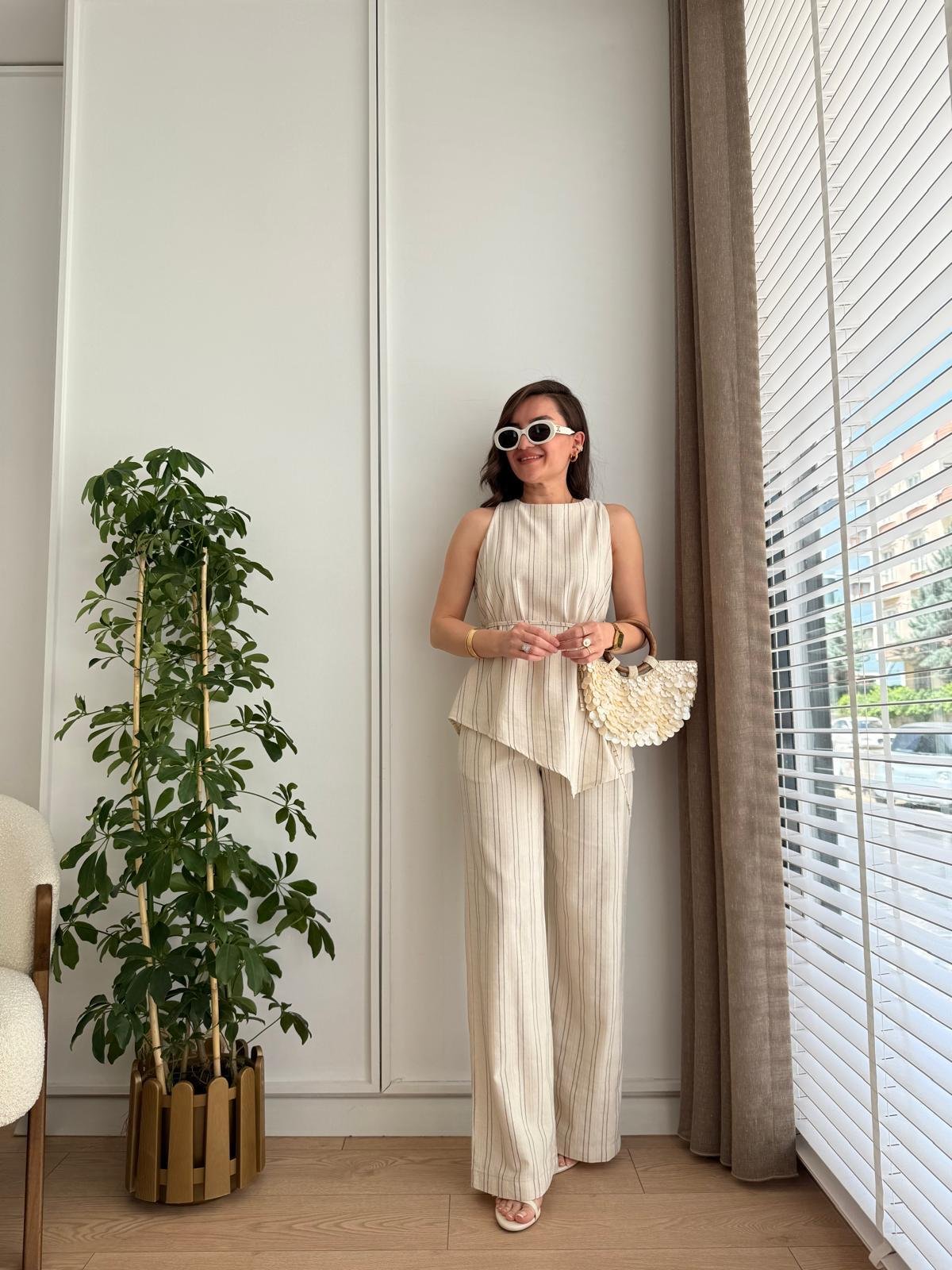 Naturel Çizgili Asimetrik Kesim Bluz Pantolon Takım 8671